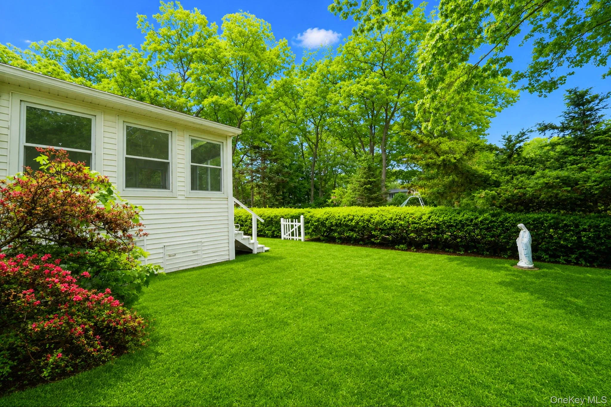 16 Lodge Lane, Brookhaven, NY, 3 Bedrooms Bedrooms, 7 Rooms Rooms,1 BathroomBathrooms,Residential,For Rent,Lodge,0,1016432 16 Lodge Lane, Brookhaven, NY, 3 Bedrooms Bedrooms, 7 Rooms Rooms,1 BathroomBathrooms,Residential,For Rent,Lodge,0,1016432