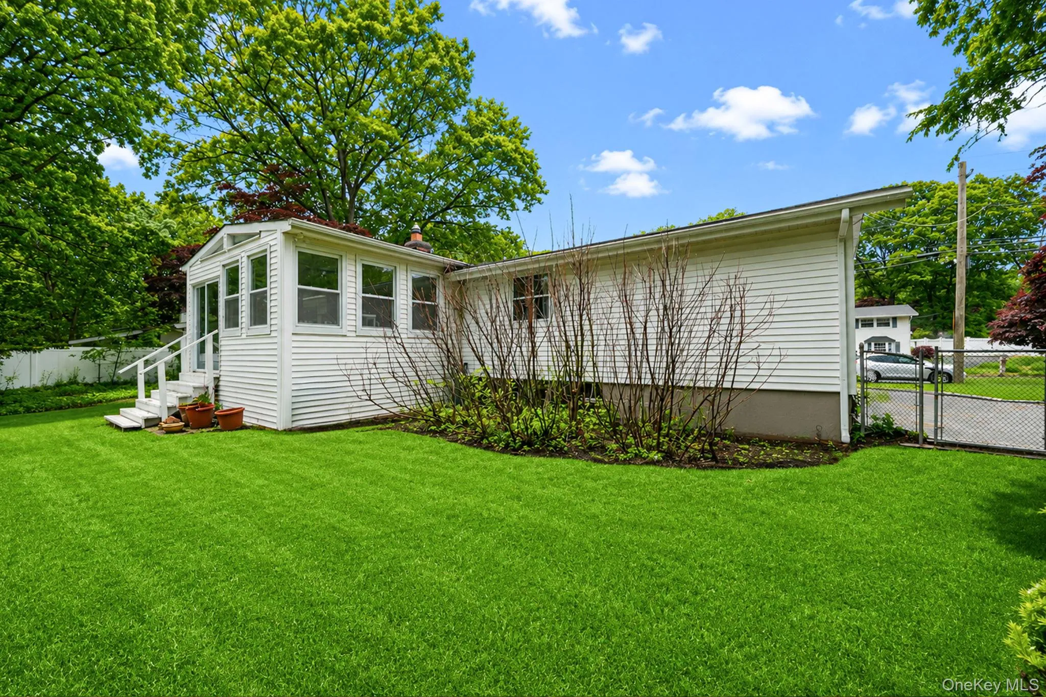 16 Lodge Lane, Brookhaven, NY, 3 Bedrooms Bedrooms, 7 Rooms Rooms,1 BathroomBathrooms,Residential,For Rent,Lodge,0,1016432 16 Lodge Lane, Brookhaven, NY, 3 Bedrooms Bedrooms, 7 Rooms Rooms,1 BathroomBathrooms,Residential,For Rent,Lodge,0,1016432