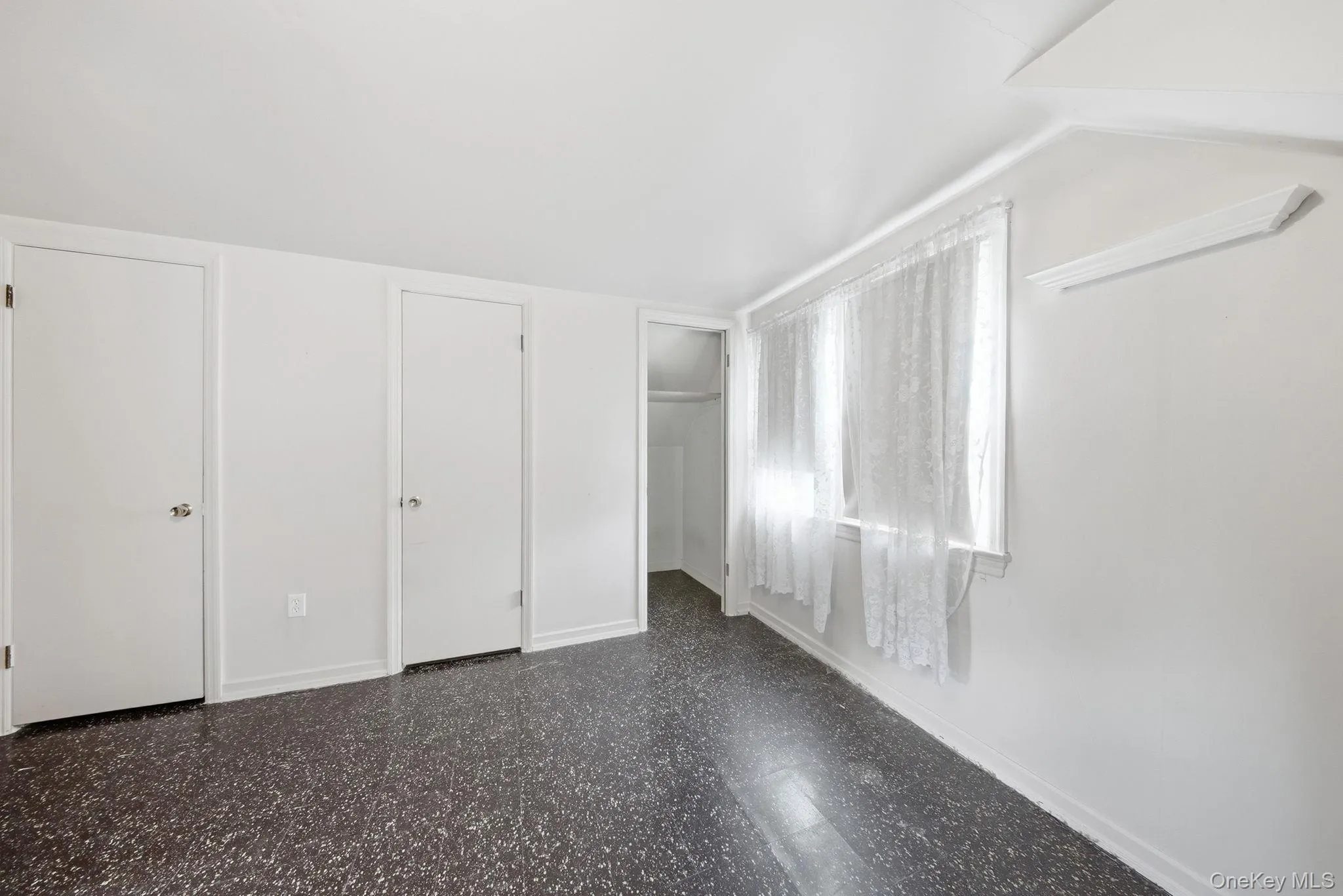 24 Mountain Avenue, Middletown, NY, 4 Bedrooms Bedrooms, 6 Rooms Rooms,2 BathroomsBathrooms,Residential,For Rent,Mountain,0,KEY1016433 24 Mountain Avenue, Middletown, NY, 4 Bedrooms Bedrooms, 6 Rooms Rooms,2 BathroomsBathrooms,Residential,For Rent,Mountain,0,KEY1016433