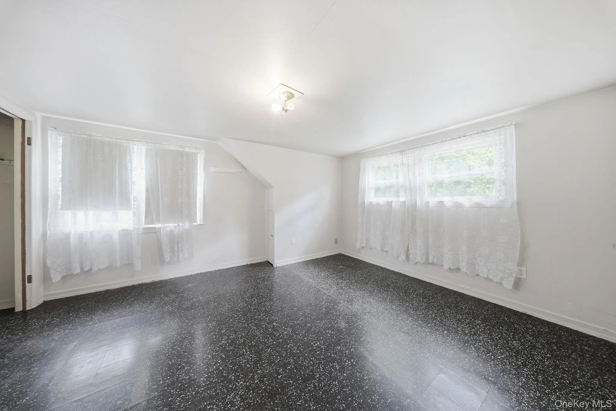 24 Mountain Avenue, Middletown, NY, 4 Bedrooms Bedrooms, 6 Rooms Rooms,2 BathroomsBathrooms,Residential,For Rent,Mountain,0,KEY1016433 24 Mountain Avenue, Middletown, NY, 4 Bedrooms Bedrooms, 6 Rooms Rooms,2 BathroomsBathrooms,Residential,For Rent,Mountain,0,KEY1016433