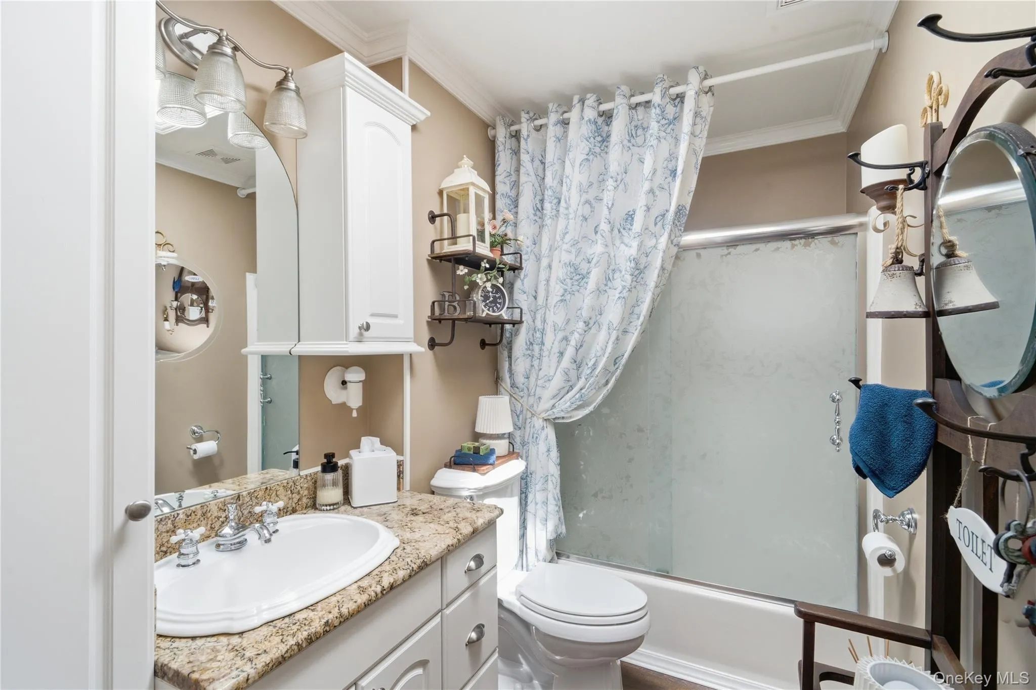 50 Amsterdam Road, Smithtown, NY, 4 Bedrooms Bedrooms, 7 Rooms Rooms,2 BathroomsBathrooms,Residential,For Rent,Amsterdam,0,1016434 50 Amsterdam Road, Smithtown, NY, 4 Bedrooms Bedrooms, 7 Rooms Rooms,2 BathroomsBathrooms,Residential,For Rent,Amsterdam,0,1016434