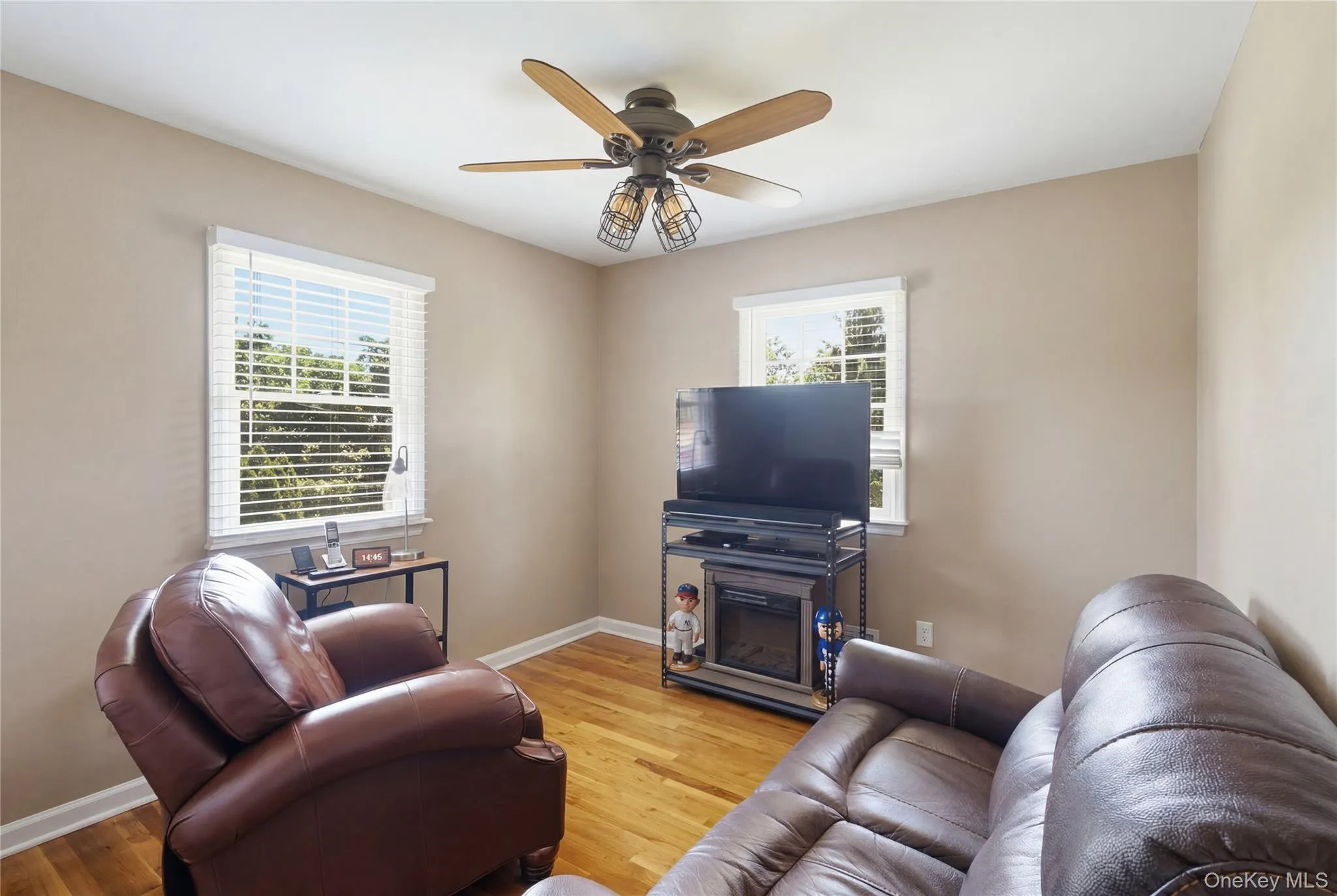 50 Amsterdam Road, Smithtown, NY, 4 Bedrooms Bedrooms, 7 Rooms Rooms,2 BathroomsBathrooms,Residential,For Rent,Amsterdam,0,1016434 50 Amsterdam Road, Smithtown, NY, 4 Bedrooms Bedrooms, 7 Rooms Rooms,2 BathroomsBathrooms,Residential,For Rent,Amsterdam,0,1016434