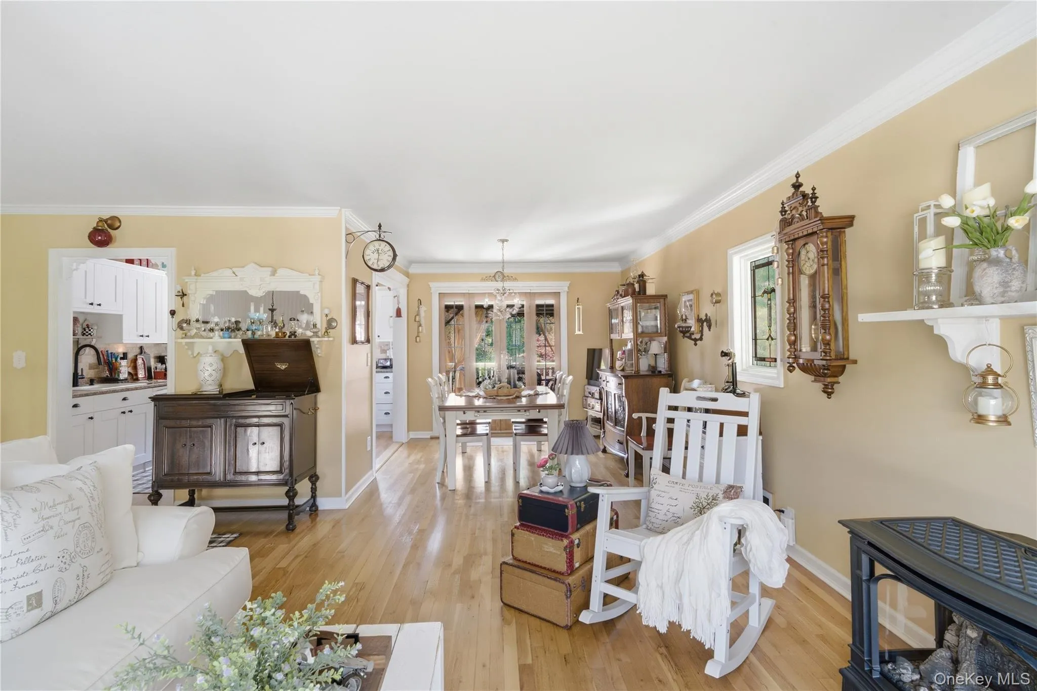 50 Amsterdam Road, Smithtown, NY, 4 Bedrooms Bedrooms, 7 Rooms Rooms,2 BathroomsBathrooms,Residential,For Rent,Amsterdam,0,1016434 50 Amsterdam Road, Smithtown, NY, 4 Bedrooms Bedrooms, 7 Rooms Rooms,2 BathroomsBathrooms,Residential,For Rent,Amsterdam,0,1016434