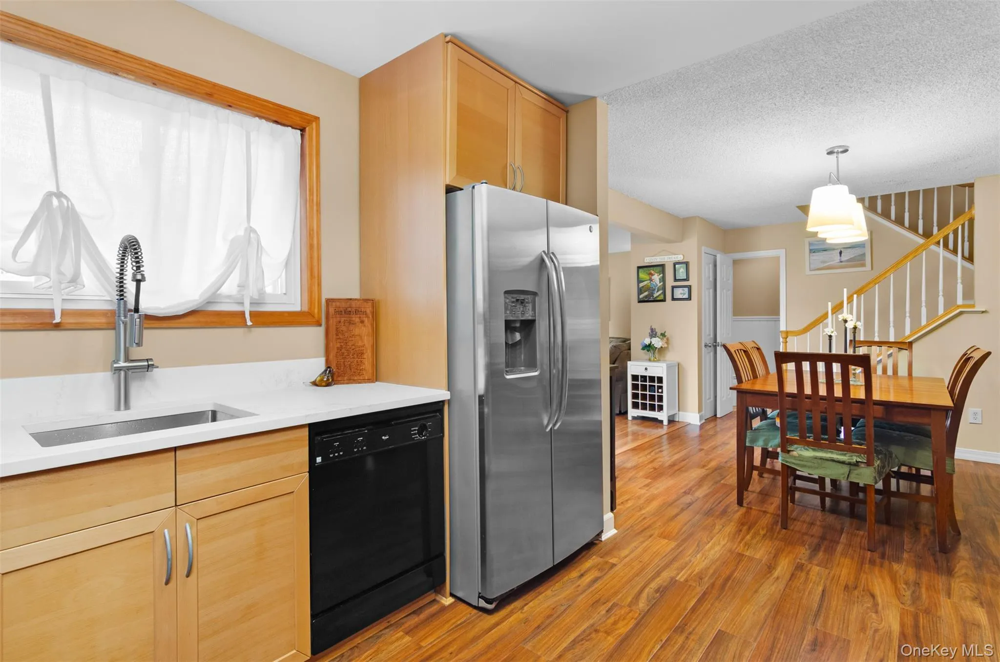 230 Springmeadow Drive, Islip, NY, 3 Bedrooms Bedrooms, 5 Rooms Rooms,1 BathroomBathrooms,Residential,For Rent,Springmeadow,0,KEY1016436 230 Springmeadow Drive, Islip, NY, 3 Bedrooms Bedrooms, 5 Rooms Rooms,1 BathroomBathrooms,Residential,For Rent,Springmeadow,0,KEY1016436