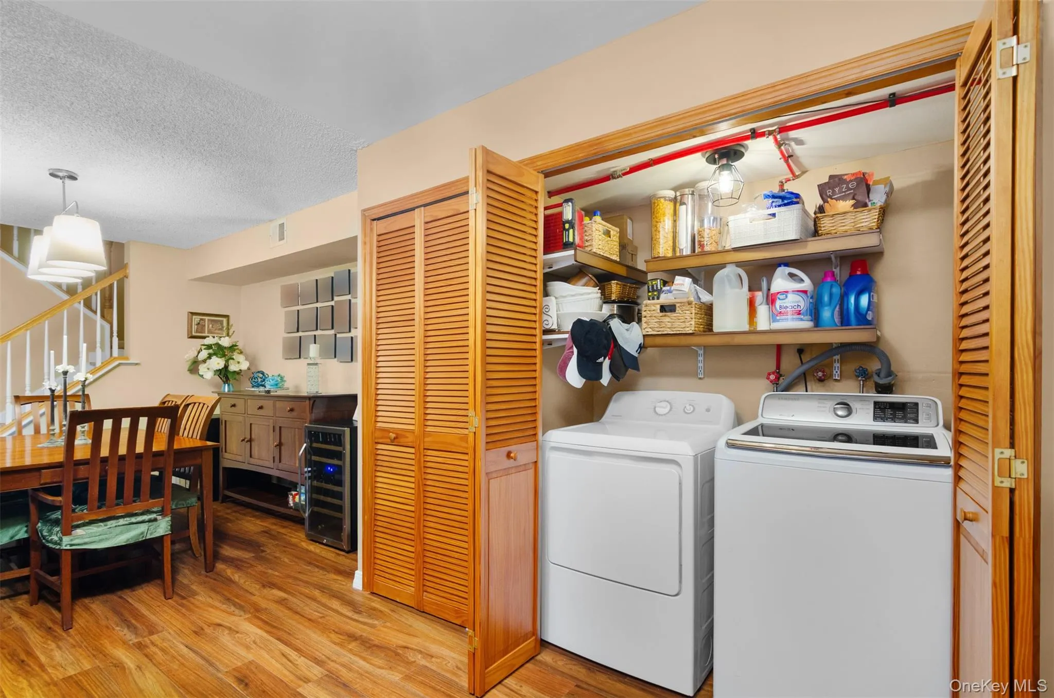 230 Springmeadow Drive, Islip, NY, 3 Bedrooms Bedrooms, 5 Rooms Rooms,1 BathroomBathrooms,Residential,For Rent,Springmeadow,0,KEY1016436 230 Springmeadow Drive, Islip, NY, 3 Bedrooms Bedrooms, 5 Rooms Rooms,1 BathroomBathrooms,Residential,For Rent,Springmeadow,0,KEY1016436