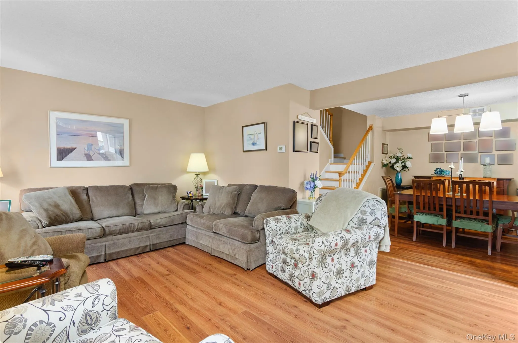 230 Springmeadow Drive, Islip, NY, 3 Bedrooms Bedrooms, 5 Rooms Rooms,1 BathroomBathrooms,Residential,For Rent,Springmeadow,0,KEY1016436 230 Springmeadow Drive, Islip, NY, 3 Bedrooms Bedrooms, 5 Rooms Rooms,1 BathroomBathrooms,Residential,For Rent,Springmeadow,0,KEY1016436