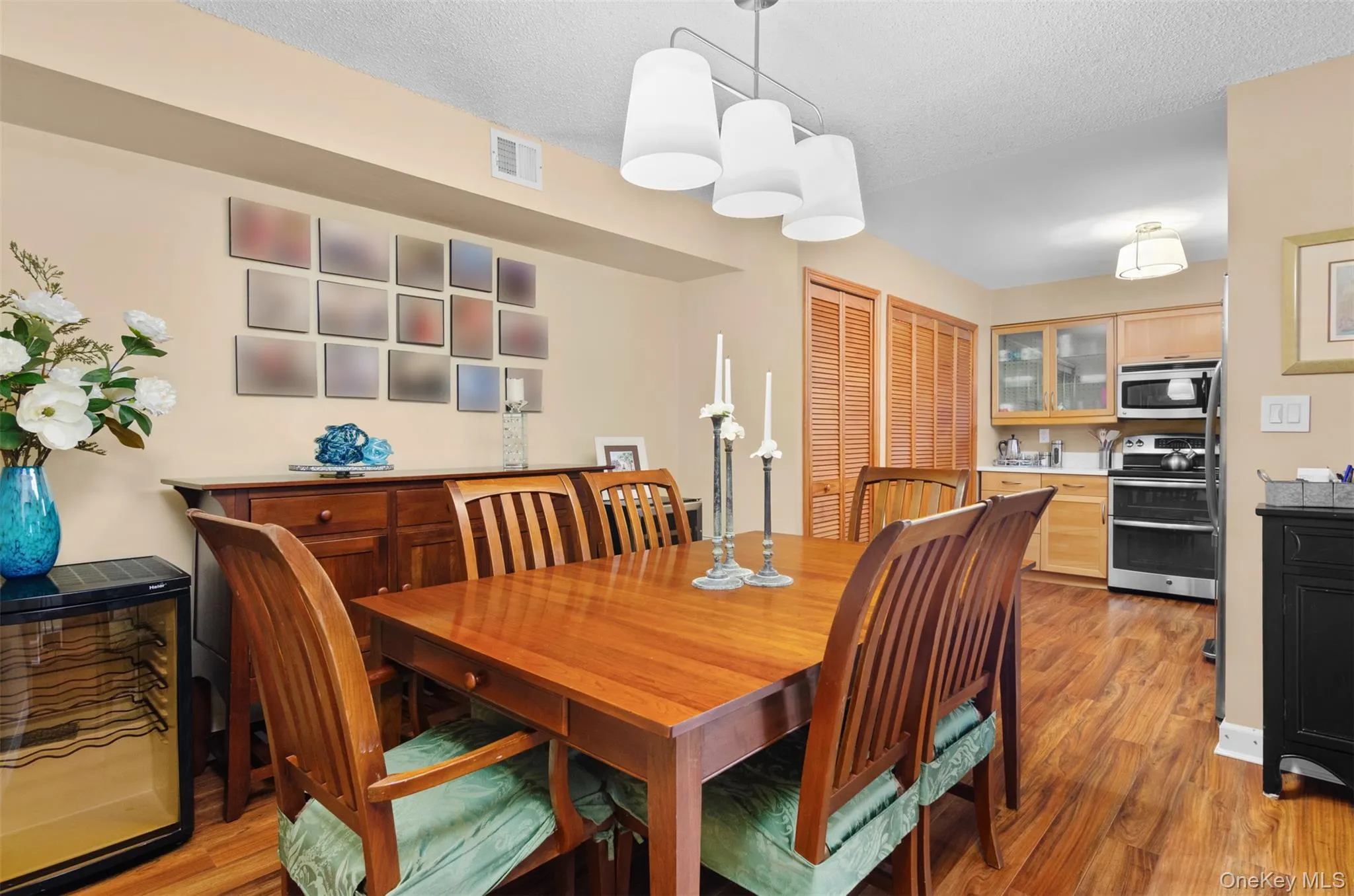 230 Springmeadow Drive, Islip, NY, 3 Bedrooms Bedrooms, 5 Rooms Rooms,1 BathroomBathrooms,Residential,For Rent,Springmeadow,0,KEY1016436 230 Springmeadow Drive, Islip, NY, 3 Bedrooms Bedrooms, 5 Rooms Rooms,1 BathroomBathrooms,Residential,For Rent,Springmeadow,0,KEY1016436