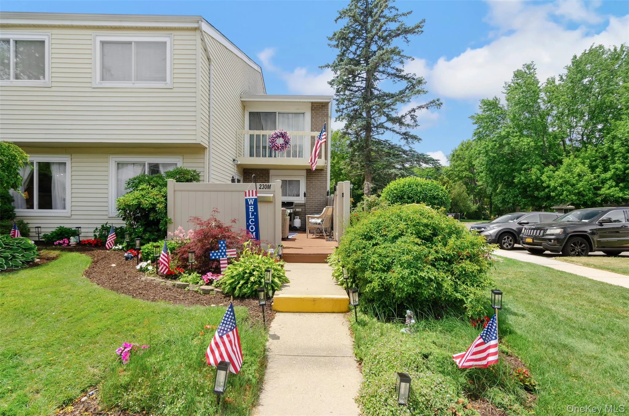 230 Springmeadow Drive, Islip, NY, 3 Bedrooms Bedrooms, 5 Rooms Rooms,1 BathroomBathrooms,Residential,For Rent,Springmeadow,0,KEY1016436 230 Springmeadow Drive, Islip, NY, 3 Bedrooms Bedrooms, 5 Rooms Rooms,1 BathroomBathrooms,Residential,For Rent,Springmeadow,0,KEY1016436