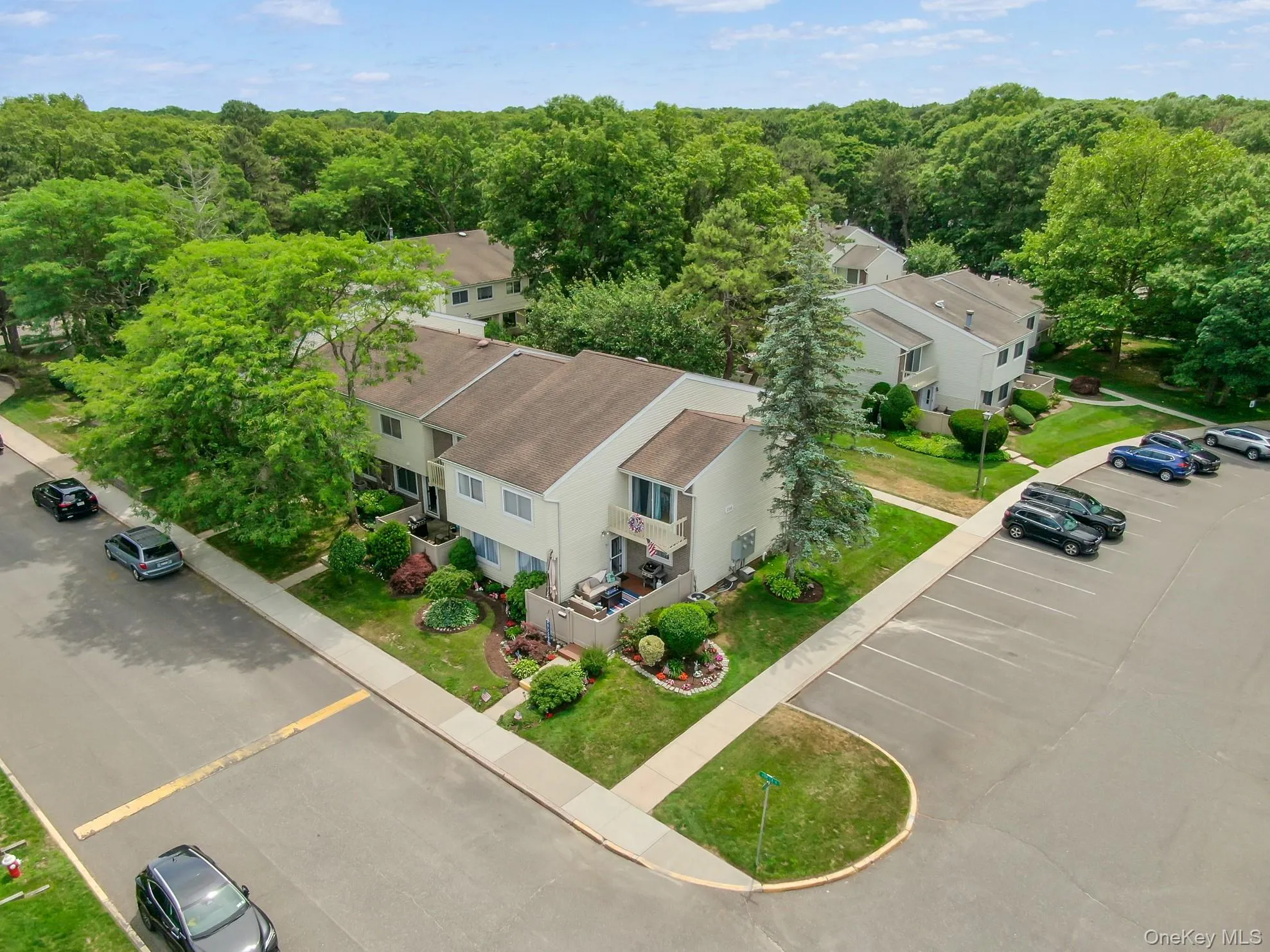 230 Springmeadow Drive, Islip, NY, 3 Bedrooms Bedrooms, 5 Rooms Rooms,1 BathroomBathrooms,Residential,For Rent,Springmeadow,0,KEY1016436 230 Springmeadow Drive, Islip, NY, 3 Bedrooms Bedrooms, 5 Rooms Rooms,1 BathroomBathrooms,Residential,For Rent,Springmeadow,0,KEY1016436