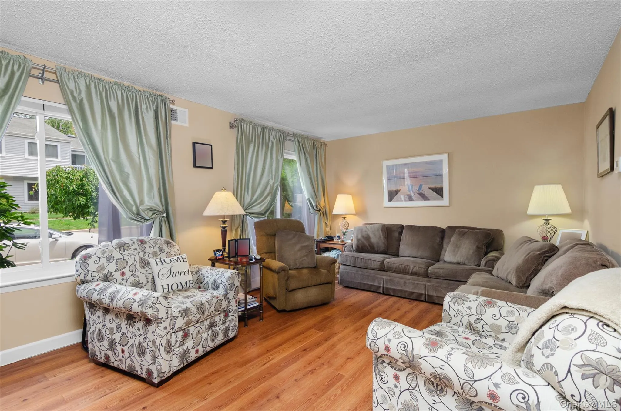 230 Springmeadow Drive, Islip, NY, 3 Bedrooms Bedrooms, 5 Rooms Rooms,1 BathroomBathrooms,Residential,For Rent,Springmeadow,0,KEY1016436 230 Springmeadow Drive, Islip, NY, 3 Bedrooms Bedrooms, 5 Rooms Rooms,1 BathroomBathrooms,Residential,For Rent,Springmeadow,0,KEY1016436