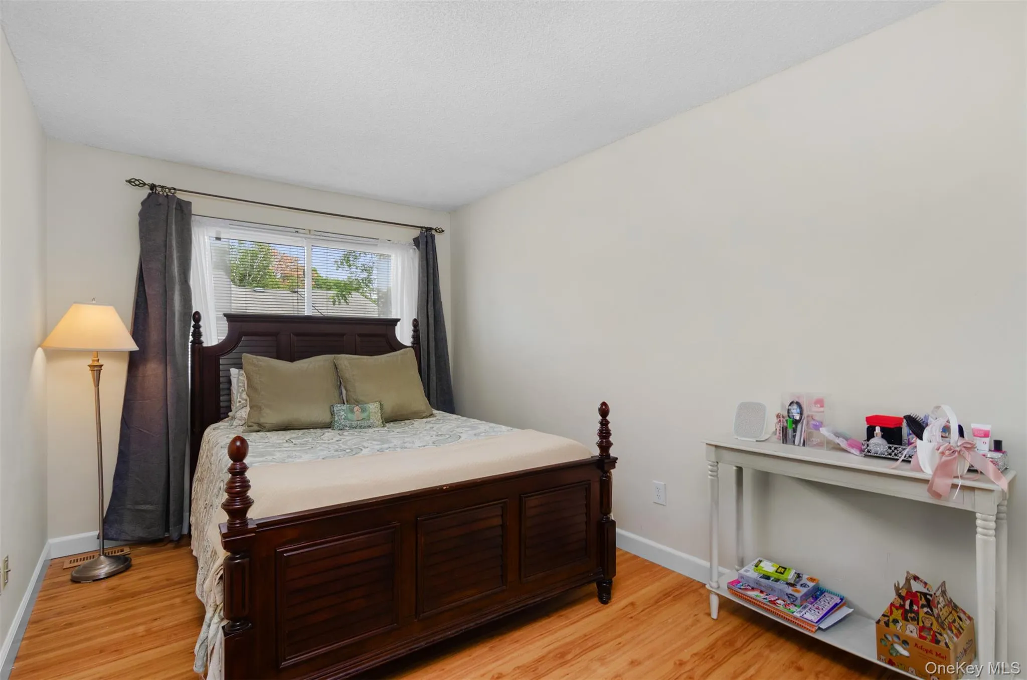 230 Springmeadow Drive, Islip, NY, 3 Bedrooms Bedrooms, 5 Rooms Rooms,1 BathroomBathrooms,Residential,For Rent,Springmeadow,0,KEY1016436 230 Springmeadow Drive, Islip, NY, 3 Bedrooms Bedrooms, 5 Rooms Rooms,1 BathroomBathrooms,Residential,For Rent,Springmeadow,0,KEY1016436