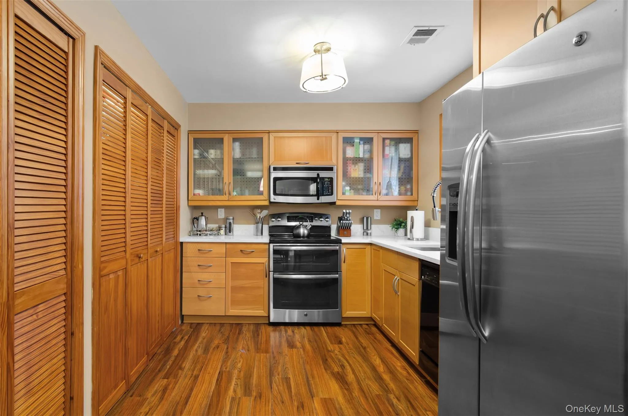 230 Springmeadow Drive, Islip, NY, 3 Bedrooms Bedrooms, 5 Rooms Rooms,1 BathroomBathrooms,Residential,For Rent,Springmeadow,0,KEY1016436 230 Springmeadow Drive, Islip, NY, 3 Bedrooms Bedrooms, 5 Rooms Rooms,1 BathroomBathrooms,Residential,For Rent,Springmeadow,0,KEY1016436