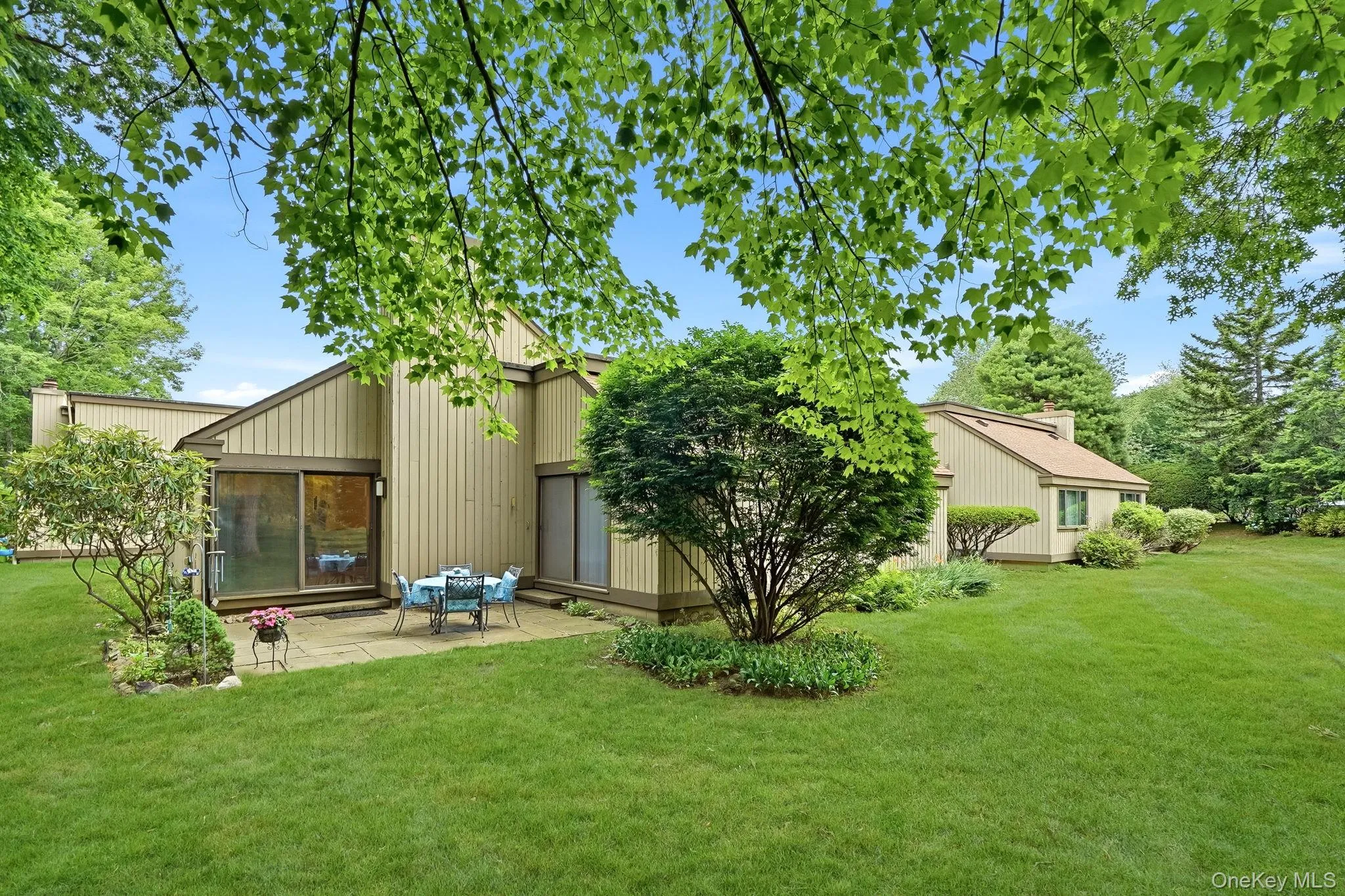103 Heritage Hills, Somers, NY, 3 Bedrooms Bedrooms, 6 Rooms Rooms,2 BathroomsBathrooms,Residential,For Rent,Heritage,0,KEY1016437 103 Heritage Hills, Somers, NY, 3 Bedrooms Bedrooms, 6 Rooms Rooms,2 BathroomsBathrooms,Residential,For Rent,Heritage,0,KEY1016437