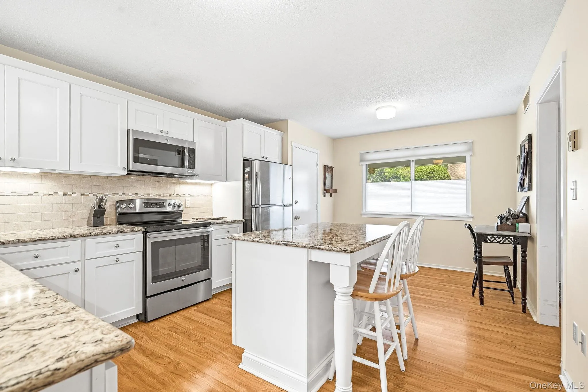 103 Heritage Hills, Somers, NY, 3 Bedrooms Bedrooms, 6 Rooms Rooms,2 BathroomsBathrooms,Residential,For Rent,Heritage,0,KEY1016437 103 Heritage Hills, Somers, NY, 3 Bedrooms Bedrooms, 6 Rooms Rooms,2 BathroomsBathrooms,Residential,For Rent,Heritage,0,KEY1016437