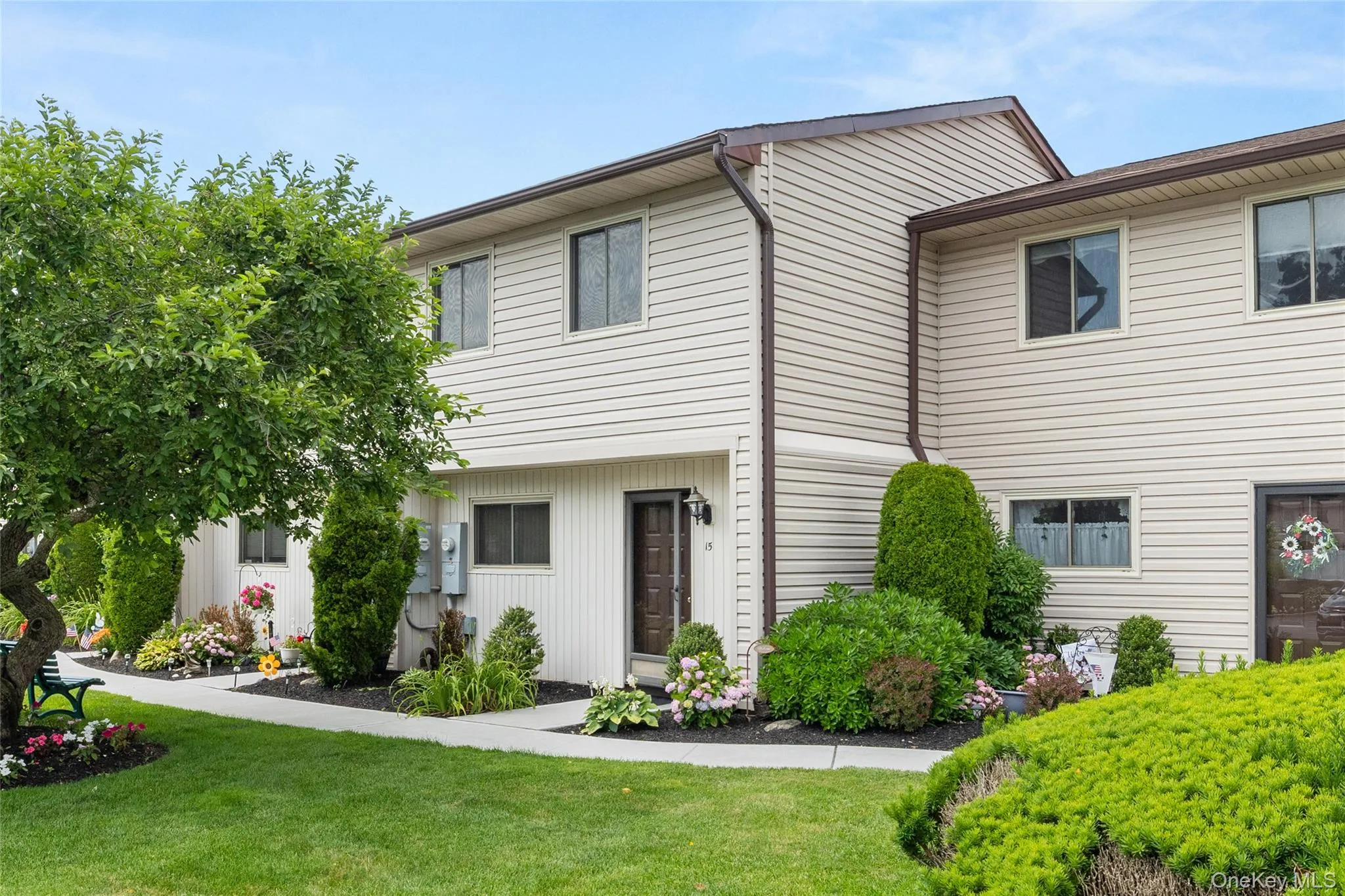 650 newbridge Road, Hempstead, NY, 3 Bedrooms Bedrooms, 6 Rooms Rooms,2 BathroomsBathrooms,Residential,For Rent,newbridge,0,1016439 650 newbridge Road, Hempstead, NY, 3 Bedrooms Bedrooms, 6 Rooms Rooms,2 BathroomsBathrooms,Residential,For Rent,newbridge,0,1016439