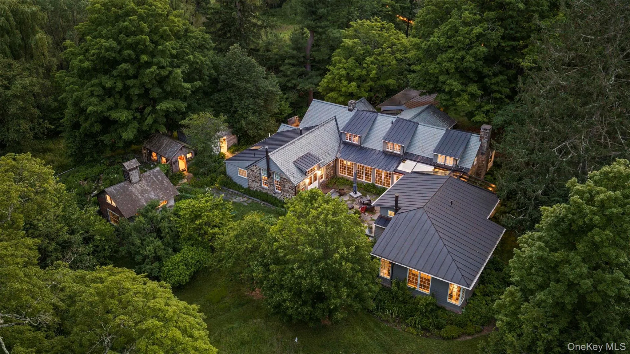 1389 Route 212, Saugerties, NY, 4 Bedrooms Bedrooms, 13 Rooms Rooms,4 BathroomsBathrooms,Residential,For Rent,Route 212,0,1016441 1389 Route 212, Saugerties, NY, 4 Bedrooms Bedrooms, 13 Rooms Rooms,4 BathroomsBathrooms,Residential,For Rent,Route 212,0,1016441