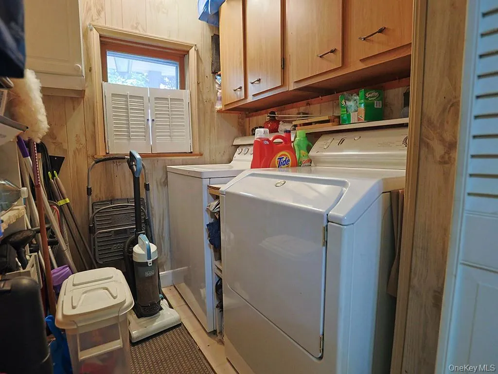 16 Highview Avenue, Mamakating, NY, 2 Bedrooms Bedrooms, 6 Rooms Rooms,1 BathroomBathrooms,Residential,For Rent,Highview,0,KEY1016442 16 Highview Avenue, Mamakating, NY, 2 Bedrooms Bedrooms, 6 Rooms Rooms,1 BathroomBathrooms,Residential,For Rent,Highview,0,KEY1016442