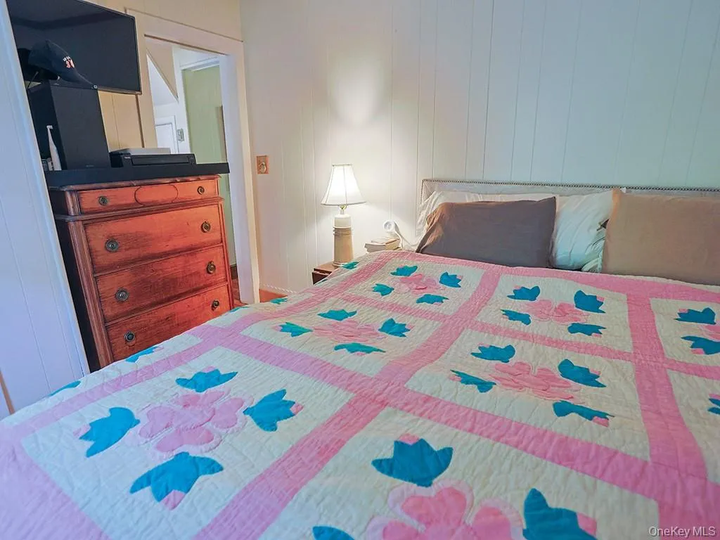 16 Highview Avenue, Mamakating, NY, 2 Bedrooms Bedrooms, 6 Rooms Rooms,1 BathroomBathrooms,Residential,For Rent,Highview,0,KEY1016442 16 Highview Avenue, Mamakating, NY, 2 Bedrooms Bedrooms, 6 Rooms Rooms,1 BathroomBathrooms,Residential,For Rent,Highview,0,KEY1016442