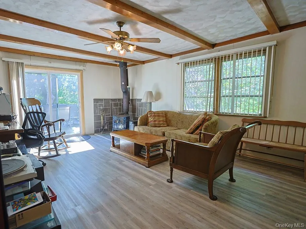16 Highview Avenue, Mamakating, NY, 2 Bedrooms Bedrooms, 6 Rooms Rooms,1 BathroomBathrooms,Residential,For Rent,Highview,0,KEY1016442 16 Highview Avenue, Mamakating, NY, 2 Bedrooms Bedrooms, 6 Rooms Rooms,1 BathroomBathrooms,Residential,For Rent,Highview,0,KEY1016442