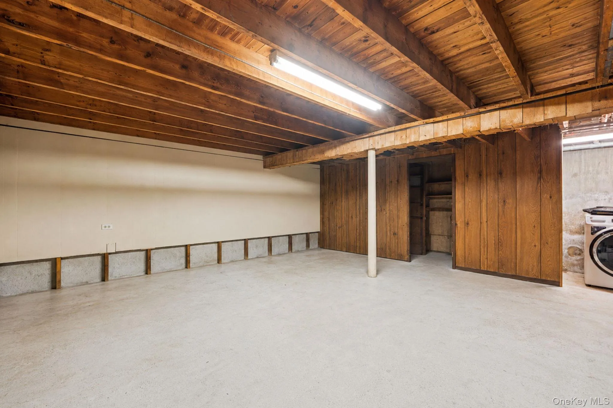 168 21st Street, Babylon, NY, 4 Bedrooms Bedrooms, 9 Rooms Rooms,2 BathroomsBathrooms,Residential,For Rent,21st,0,KEY1016446 168 21st Street, Babylon, NY, 4 Bedrooms Bedrooms, 9 Rooms Rooms,2 BathroomsBathrooms,Residential,For Rent,21st,0,KEY1016446