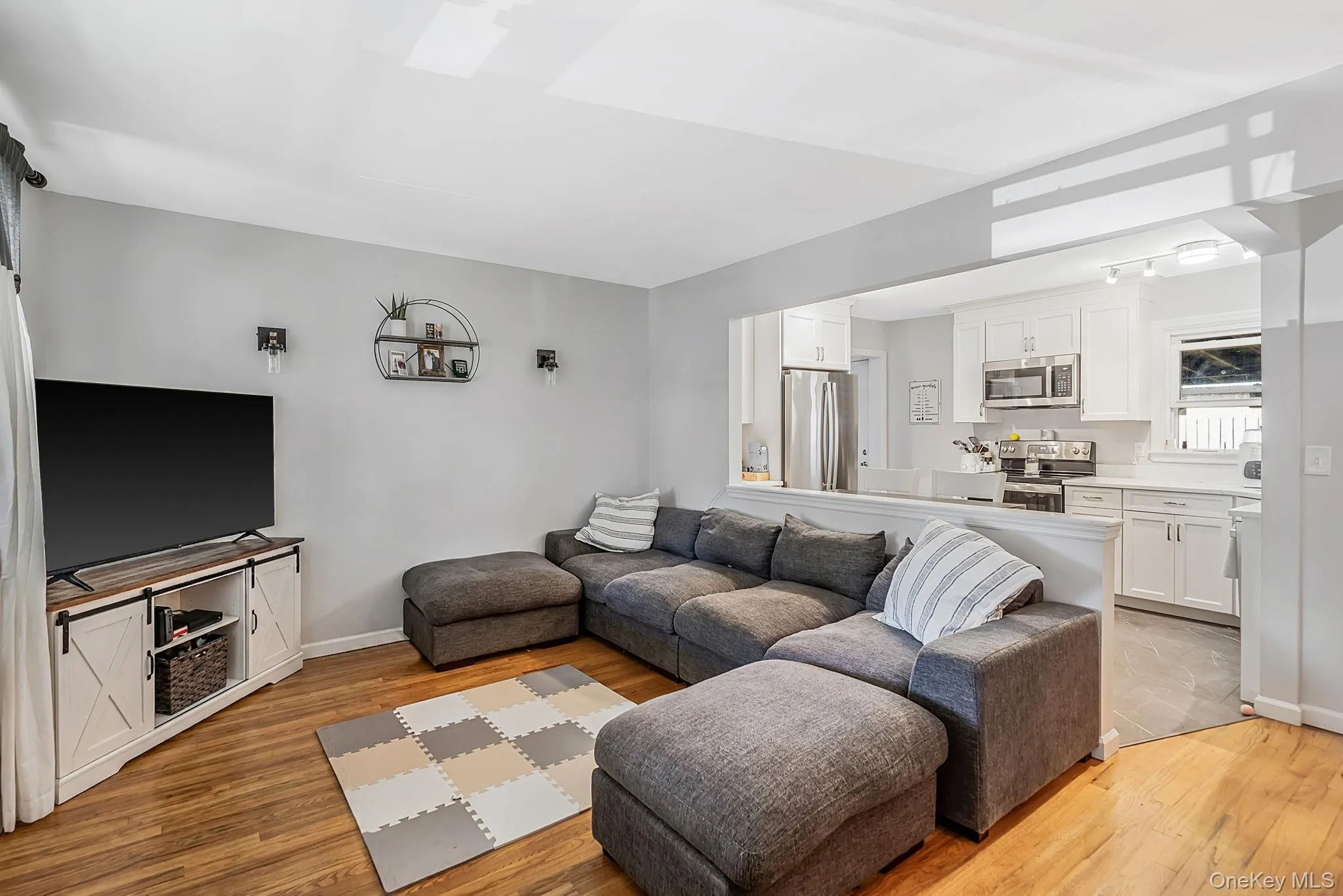 168 21st Street, Babylon, NY, 4 Bedrooms Bedrooms, 9 Rooms Rooms,2 BathroomsBathrooms,Residential,For Rent,21st,0,KEY1016446 168 21st Street, Babylon, NY, 4 Bedrooms Bedrooms, 9 Rooms Rooms,2 BathroomsBathrooms,Residential,For Rent,21st,0,KEY1016446
