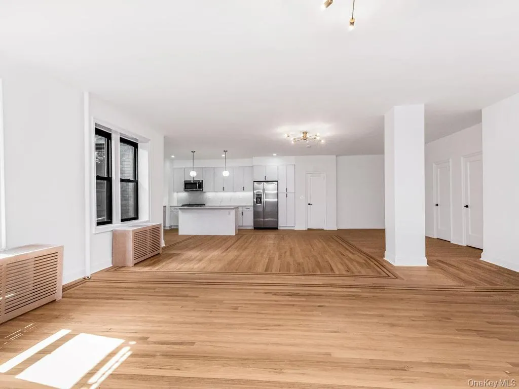 43 Calton Road, New Rochelle, NY, 2 Bedrooms Bedrooms, 5 Rooms Rooms,1 BathroomBathrooms,Residential,For Rent,Calton,0,1016448 43 Calton Road, New Rochelle, NY, 2 Bedrooms Bedrooms, 5 Rooms Rooms,1 BathroomBathrooms,Residential,For Rent,Calton,0,1016448