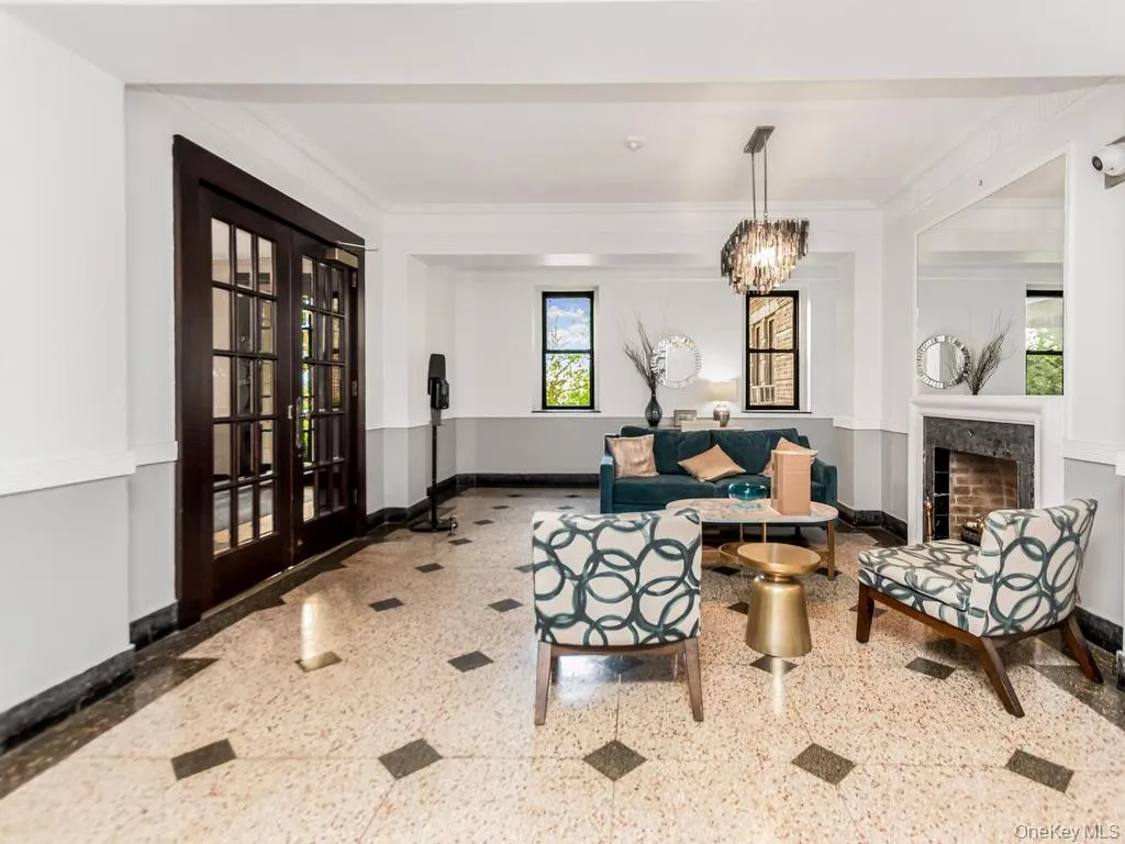 43 Calton Road, New Rochelle, NY, 2 Bedrooms Bedrooms, 5 Rooms Rooms,1 BathroomBathrooms,Residential,For Rent,Calton,0,1016448 43 Calton Road, New Rochelle, NY, 2 Bedrooms Bedrooms, 5 Rooms Rooms,1 BathroomBathrooms,Residential,For Rent,Calton,0,1016448