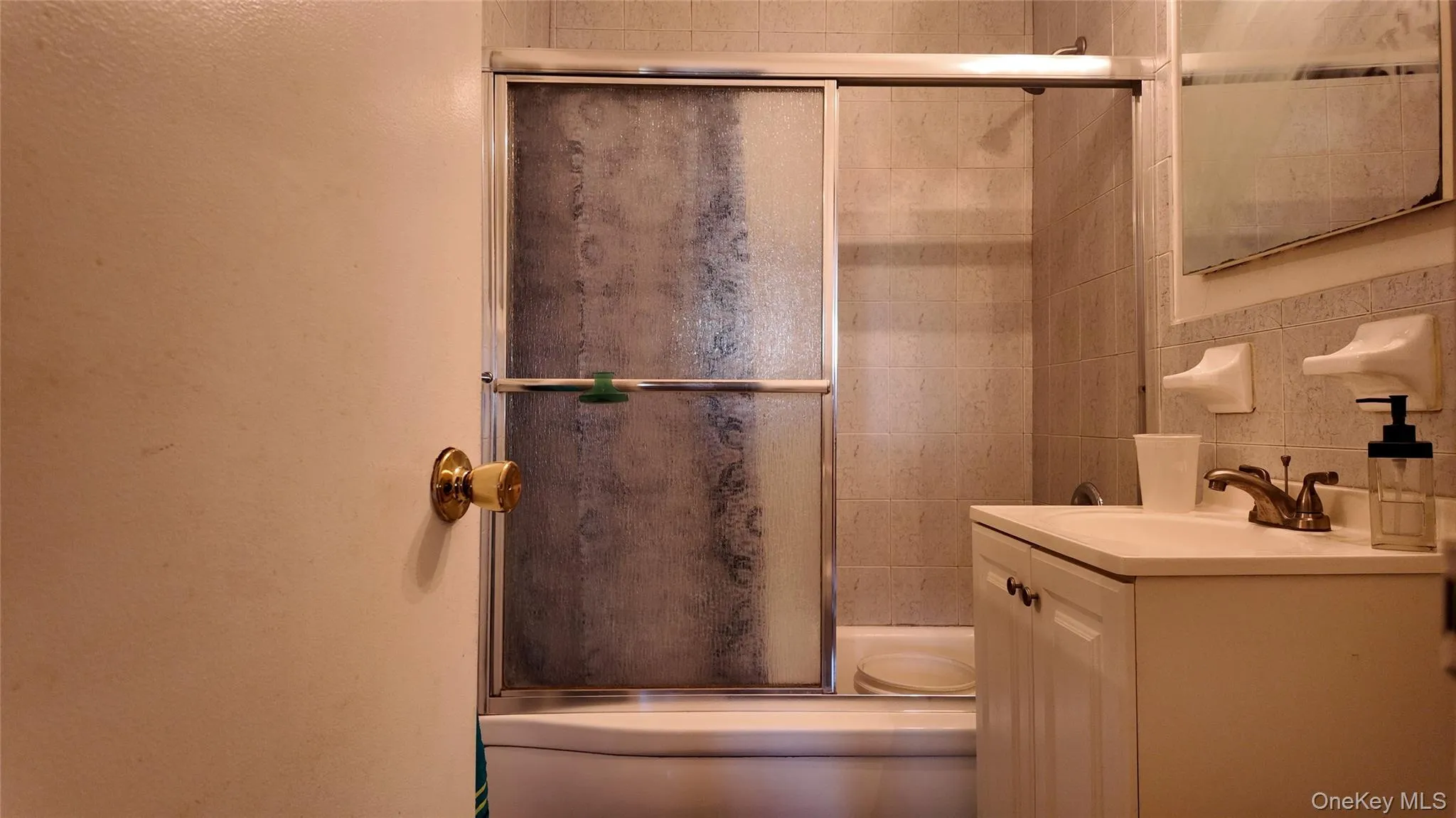 30 South Cole Avenue, Ramapo, NY, 3 Bedrooms Bedrooms, 7 Rooms Rooms,2 BathroomsBathrooms,Residential,For Rent,South Cole Avenue,0,1016453 30 South Cole Avenue, Ramapo, NY, 3 Bedrooms Bedrooms, 7 Rooms Rooms,2 BathroomsBathrooms,Residential,For Rent,South Cole Avenue,0,1016453