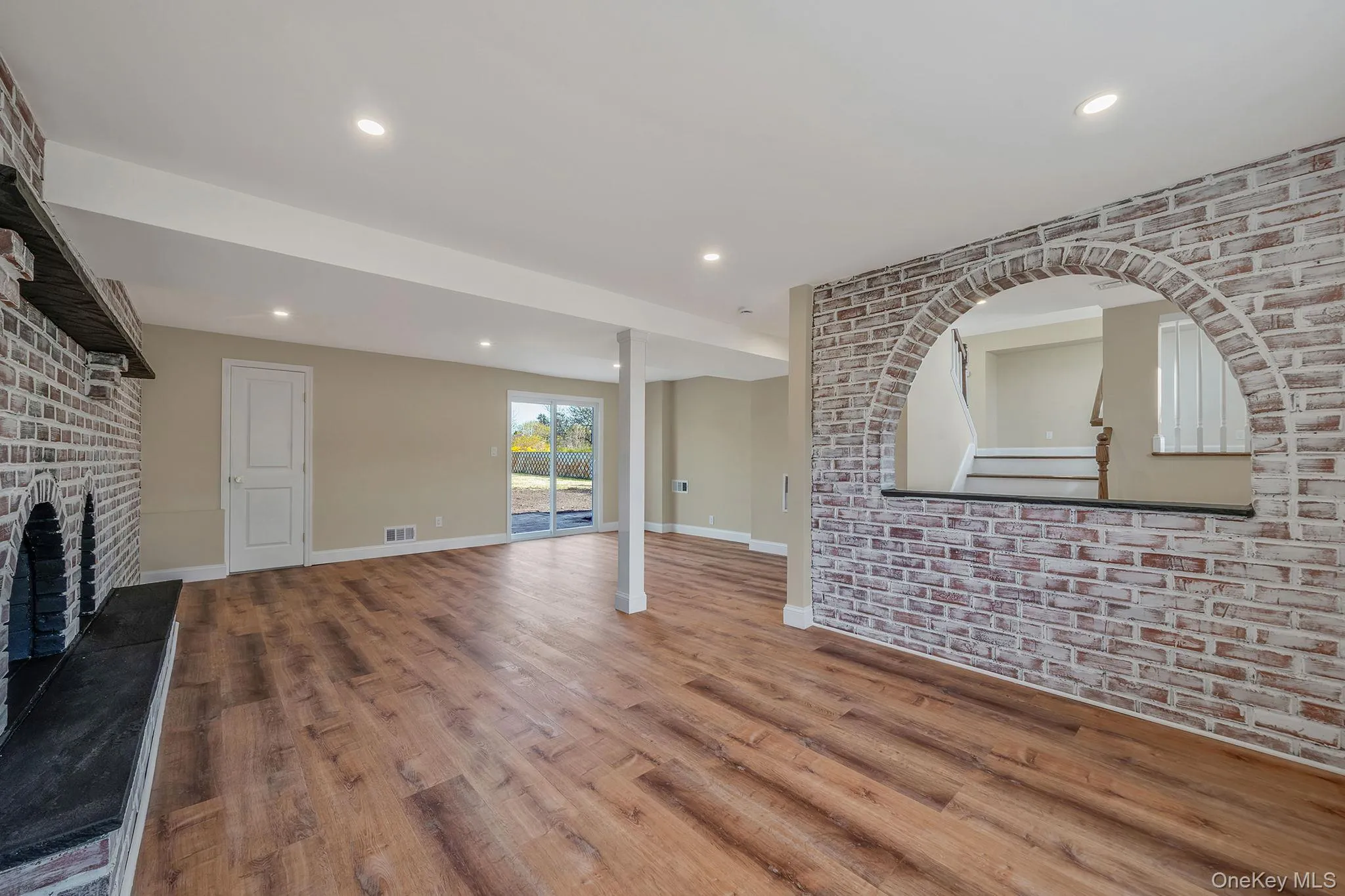 25 Greentree Drive, Islip, NY, 3 Bedrooms Bedrooms, 11 Rooms Rooms,1 BathroomBathrooms,Residential,For Rent,Greentree,0,1016458 25 Greentree Drive, Islip, NY, 3 Bedrooms Bedrooms, 11 Rooms Rooms,1 BathroomBathrooms,Residential,For Rent,Greentree,0,1016458