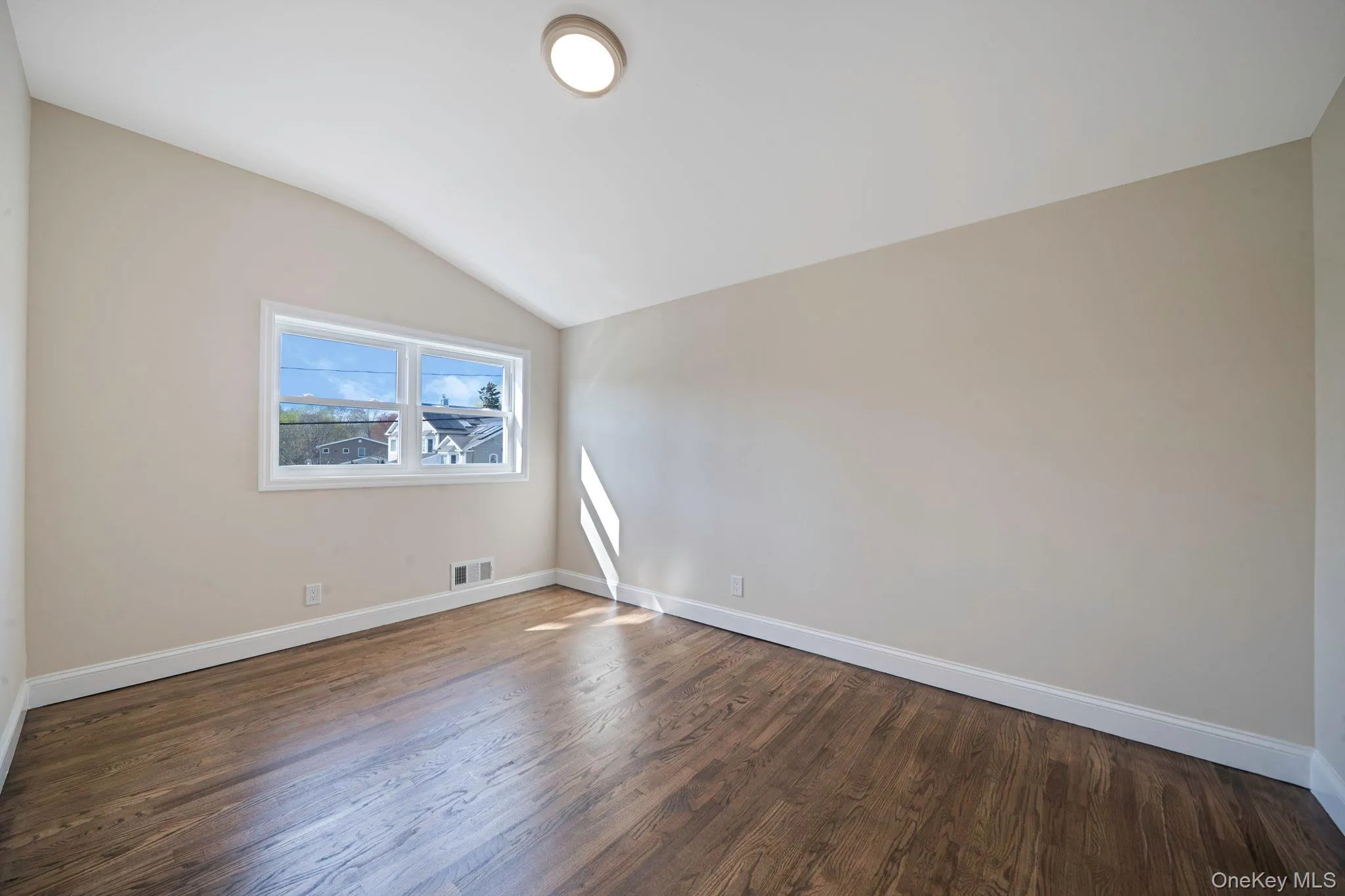 25 Greentree Drive, Islip, NY, 3 Bedrooms Bedrooms, 11 Rooms Rooms,1 BathroomBathrooms,Residential,For Rent,Greentree,0,1016458 25 Greentree Drive, Islip, NY, 3 Bedrooms Bedrooms, 11 Rooms Rooms,1 BathroomBathrooms,Residential,For Rent,Greentree,0,1016458