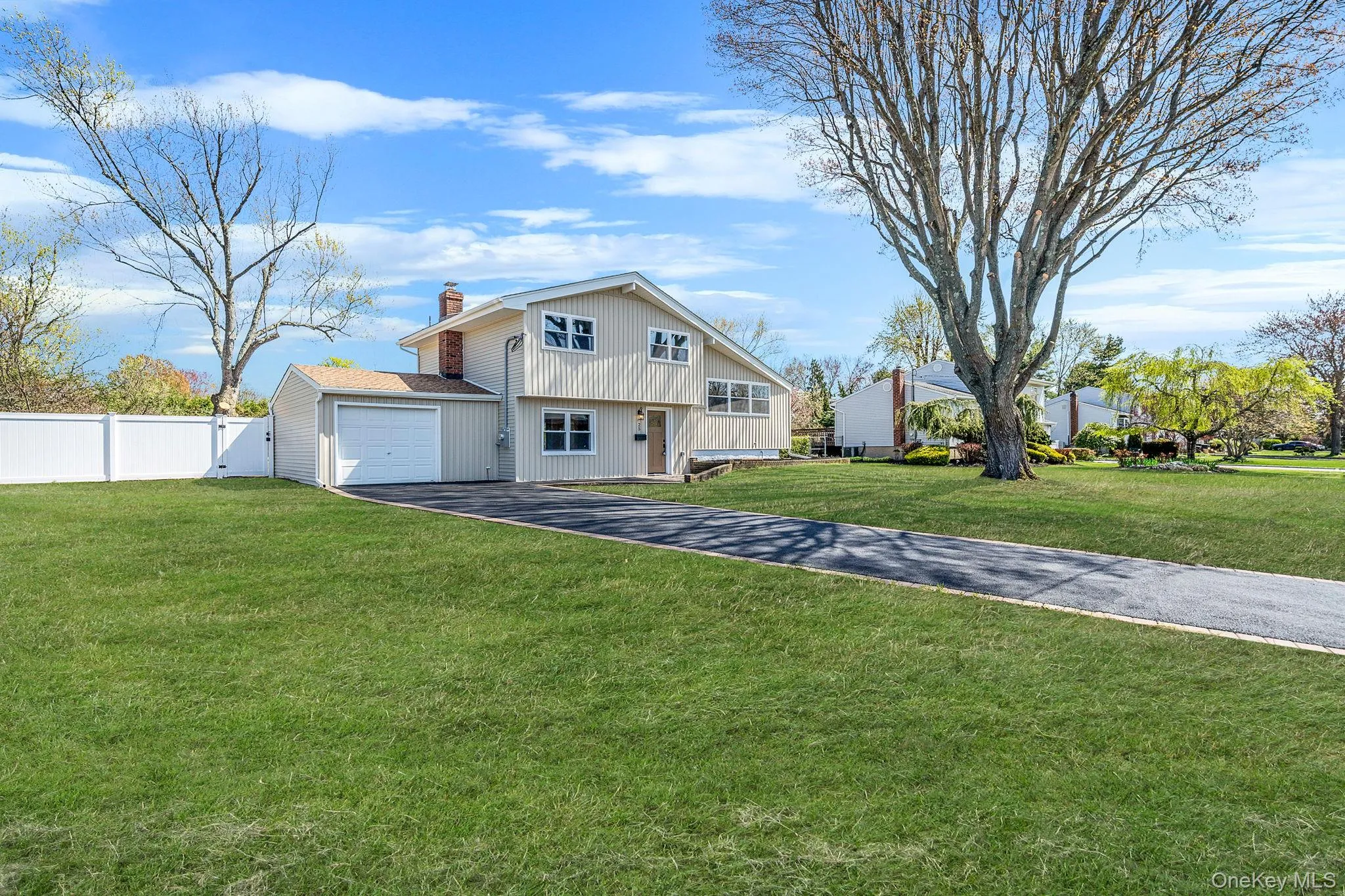 25 Greentree Drive, Islip, NY, 3 Bedrooms Bedrooms, 11 Rooms Rooms,1 BathroomBathrooms,Residential,For Rent,Greentree,0,1016458 25 Greentree Drive, Islip, NY, 3 Bedrooms Bedrooms, 11 Rooms Rooms,1 BathroomBathrooms,Residential,For Rent,Greentree,0,1016458