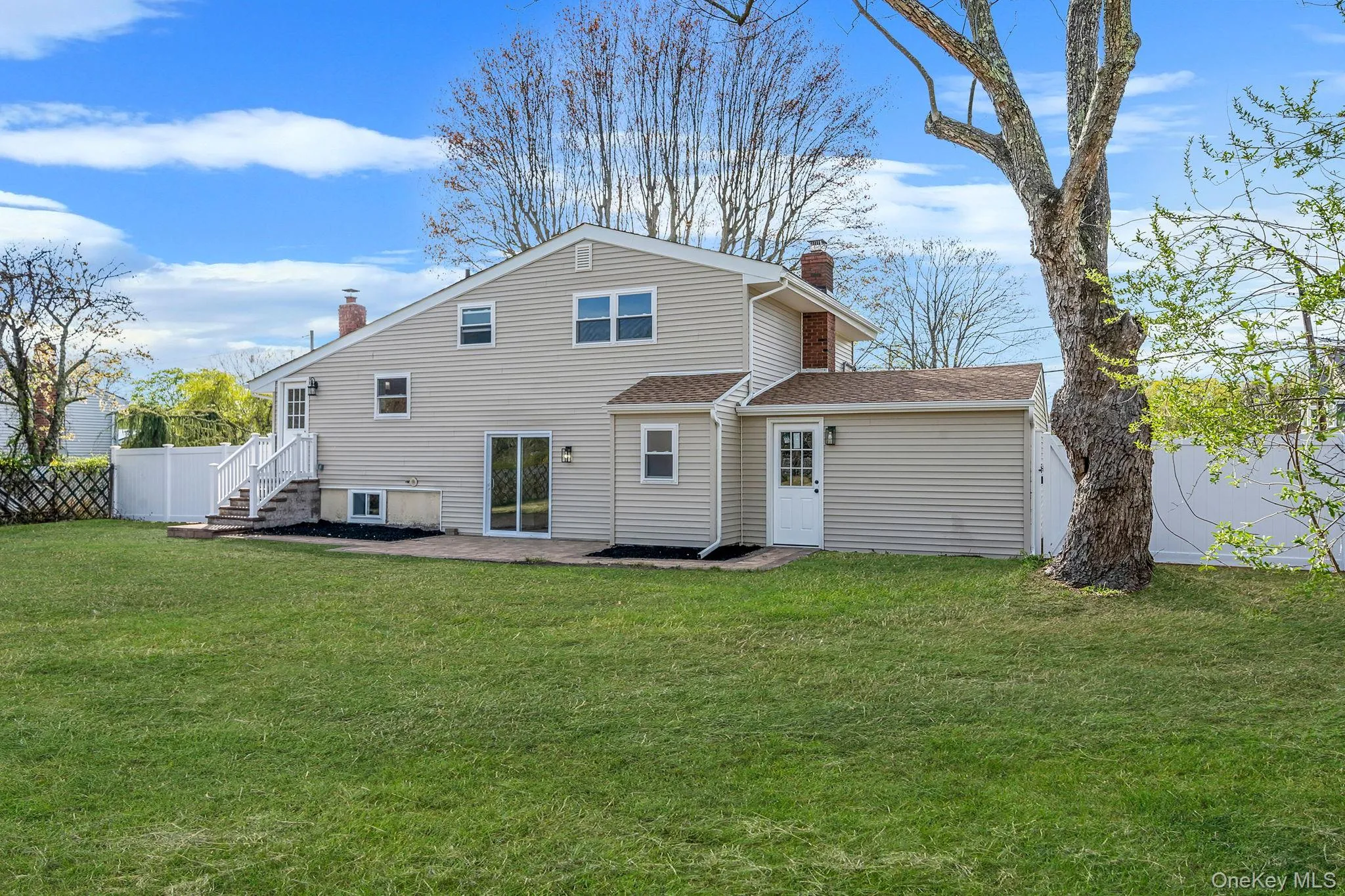 25 Greentree Drive, Islip, NY, 3 Bedrooms Bedrooms, 11 Rooms Rooms,1 BathroomBathrooms,Residential,For Rent,Greentree,0,1016458 25 Greentree Drive, Islip, NY, 3 Bedrooms Bedrooms, 11 Rooms Rooms,1 BathroomBathrooms,Residential,For Rent,Greentree,0,1016458