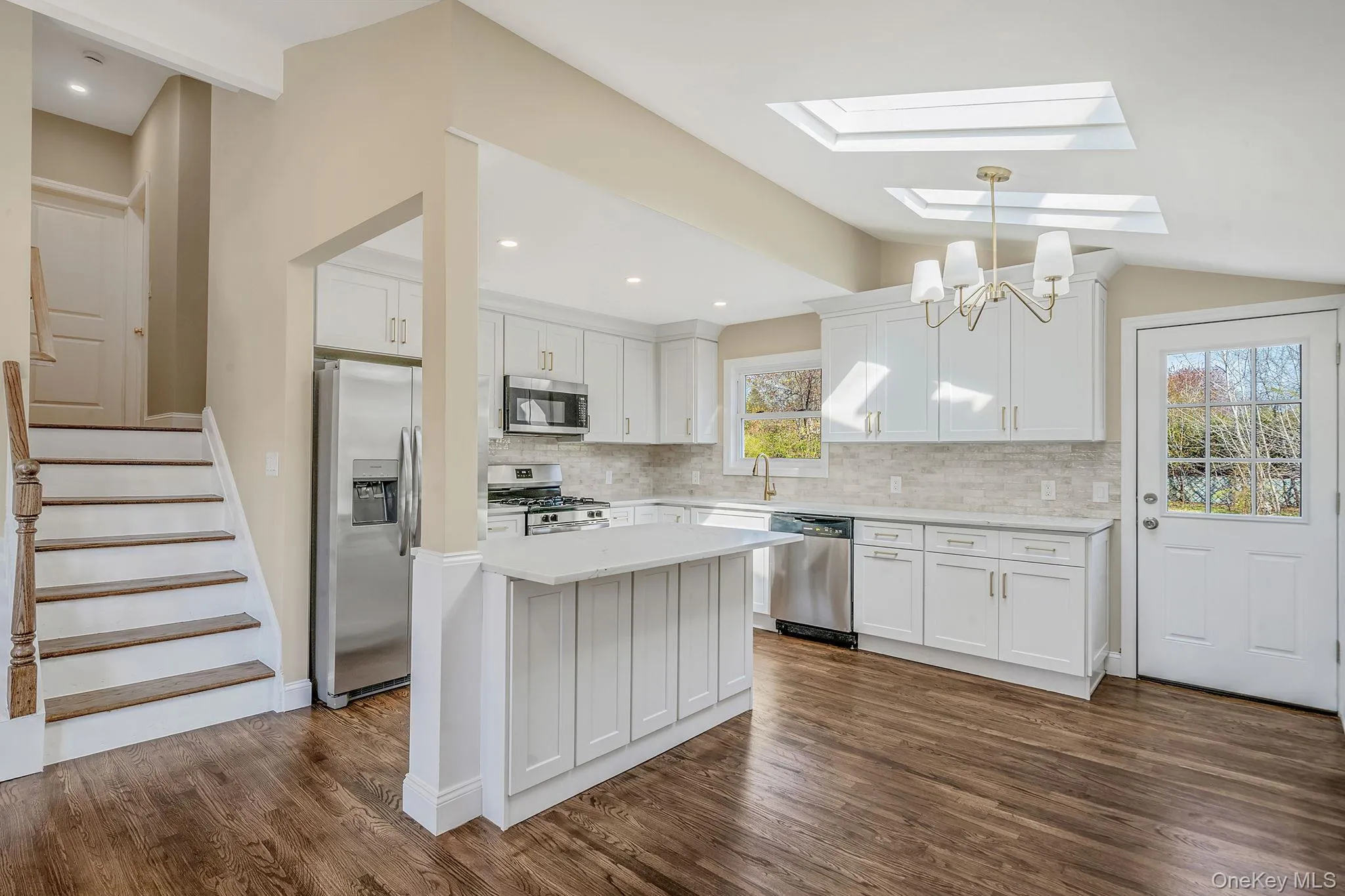 25 Greentree Drive, Islip, NY, 3 Bedrooms Bedrooms, 11 Rooms Rooms,1 BathroomBathrooms,Residential,For Rent,Greentree,0,1016458 25 Greentree Drive, Islip, NY, 3 Bedrooms Bedrooms, 11 Rooms Rooms,1 BathroomBathrooms,Residential,For Rent,Greentree,0,1016458