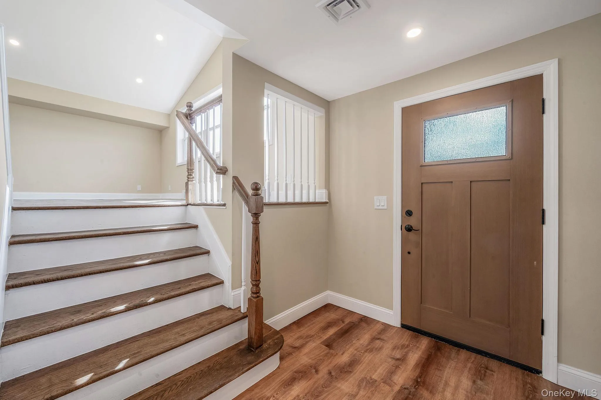25 Greentree Drive, Islip, NY, 3 Bedrooms Bedrooms, 11 Rooms Rooms,1 BathroomBathrooms,Residential,For Rent,Greentree,0,1016458 25 Greentree Drive, Islip, NY, 3 Bedrooms Bedrooms, 11 Rooms Rooms,1 BathroomBathrooms,Residential,For Rent,Greentree,0,1016458