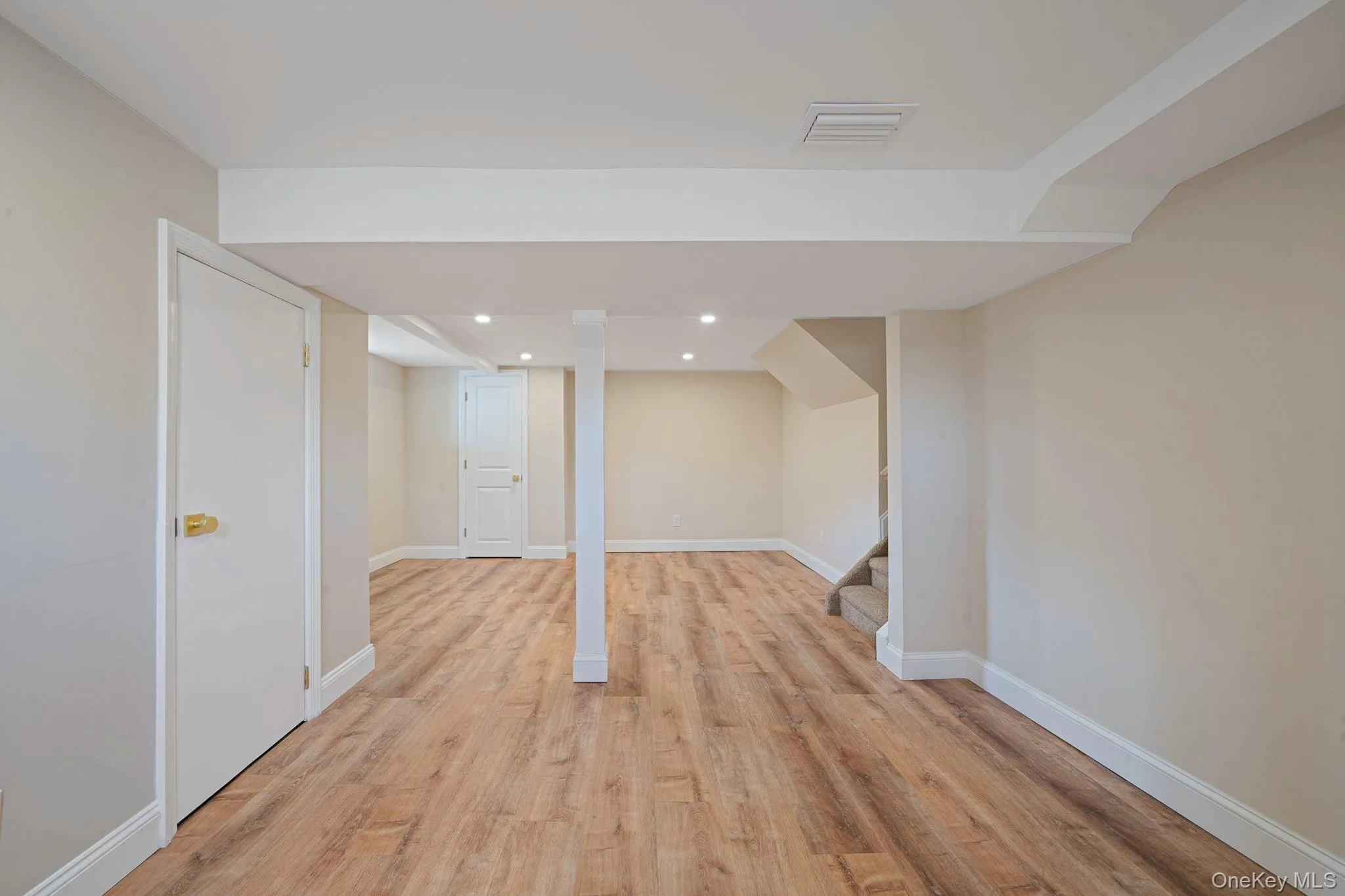 25 Greentree Drive, Islip, NY, 3 Bedrooms Bedrooms, 11 Rooms Rooms,1 BathroomBathrooms,Residential,For Rent,Greentree,0,1016458 25 Greentree Drive, Islip, NY, 3 Bedrooms Bedrooms, 11 Rooms Rooms,1 BathroomBathrooms,Residential,For Rent,Greentree,0,1016458