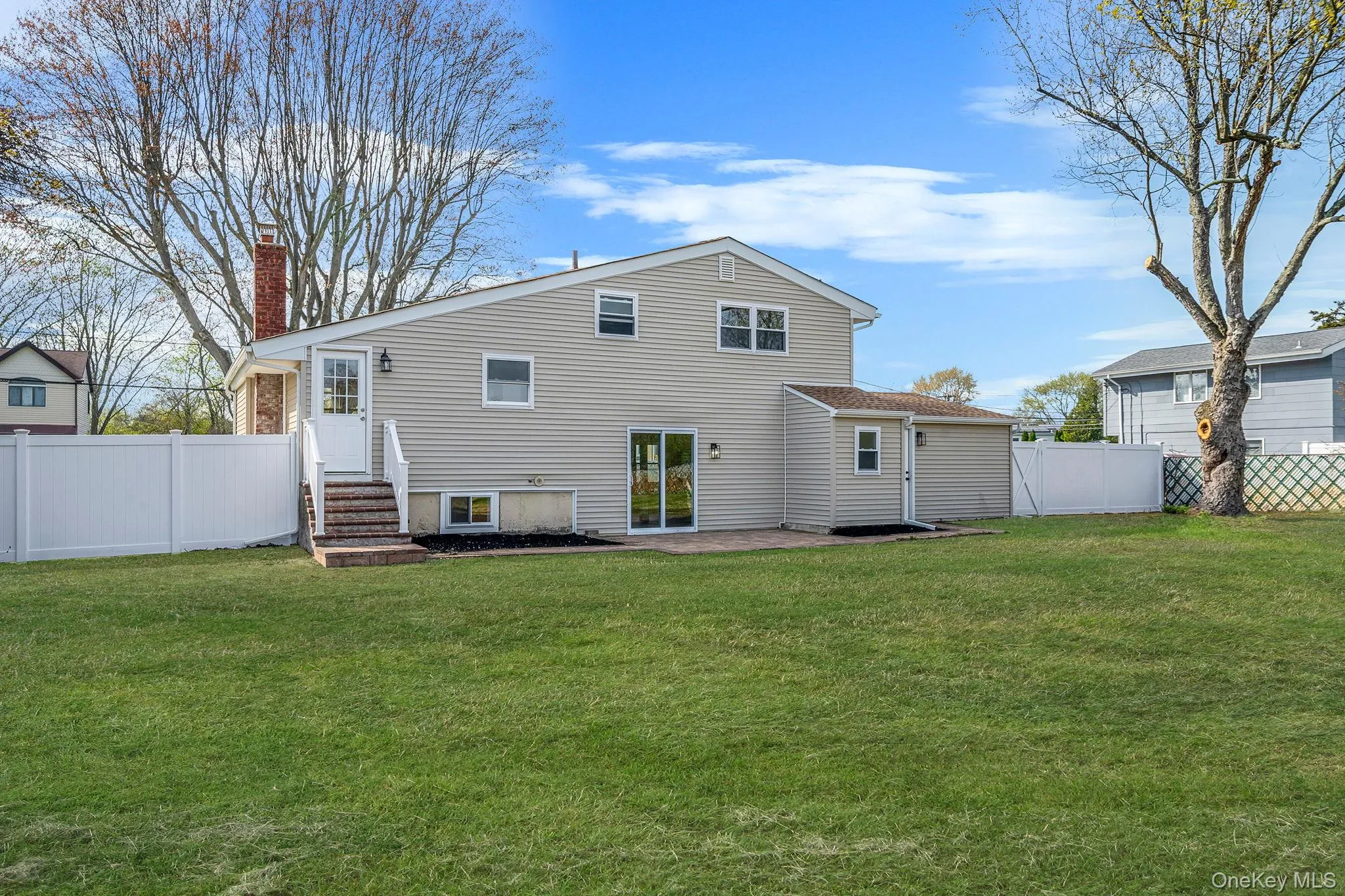 25 Greentree Drive, Islip, NY, 3 Bedrooms Bedrooms, 11 Rooms Rooms,1 BathroomBathrooms,Residential,For Rent,Greentree,0,1016458 25 Greentree Drive, Islip, NY, 3 Bedrooms Bedrooms, 11 Rooms Rooms,1 BathroomBathrooms,Residential,For Rent,Greentree,0,1016458