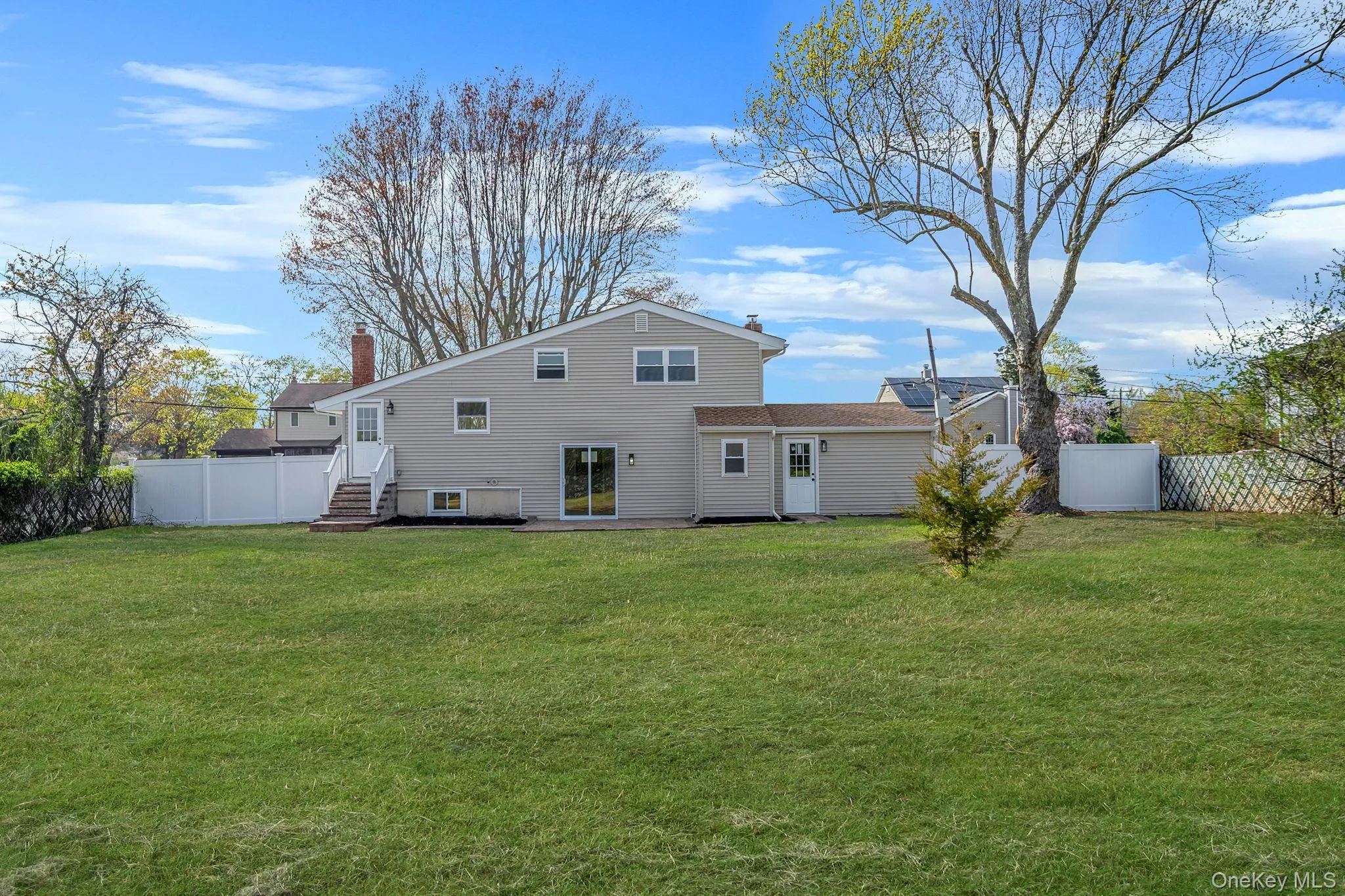 25 Greentree Drive, Islip, NY, 3 Bedrooms Bedrooms, 11 Rooms Rooms,1 BathroomBathrooms,Residential,For Rent,Greentree,0,1016458 25 Greentree Drive, Islip, NY, 3 Bedrooms Bedrooms, 11 Rooms Rooms,1 BathroomBathrooms,Residential,For Rent,Greentree,0,1016458