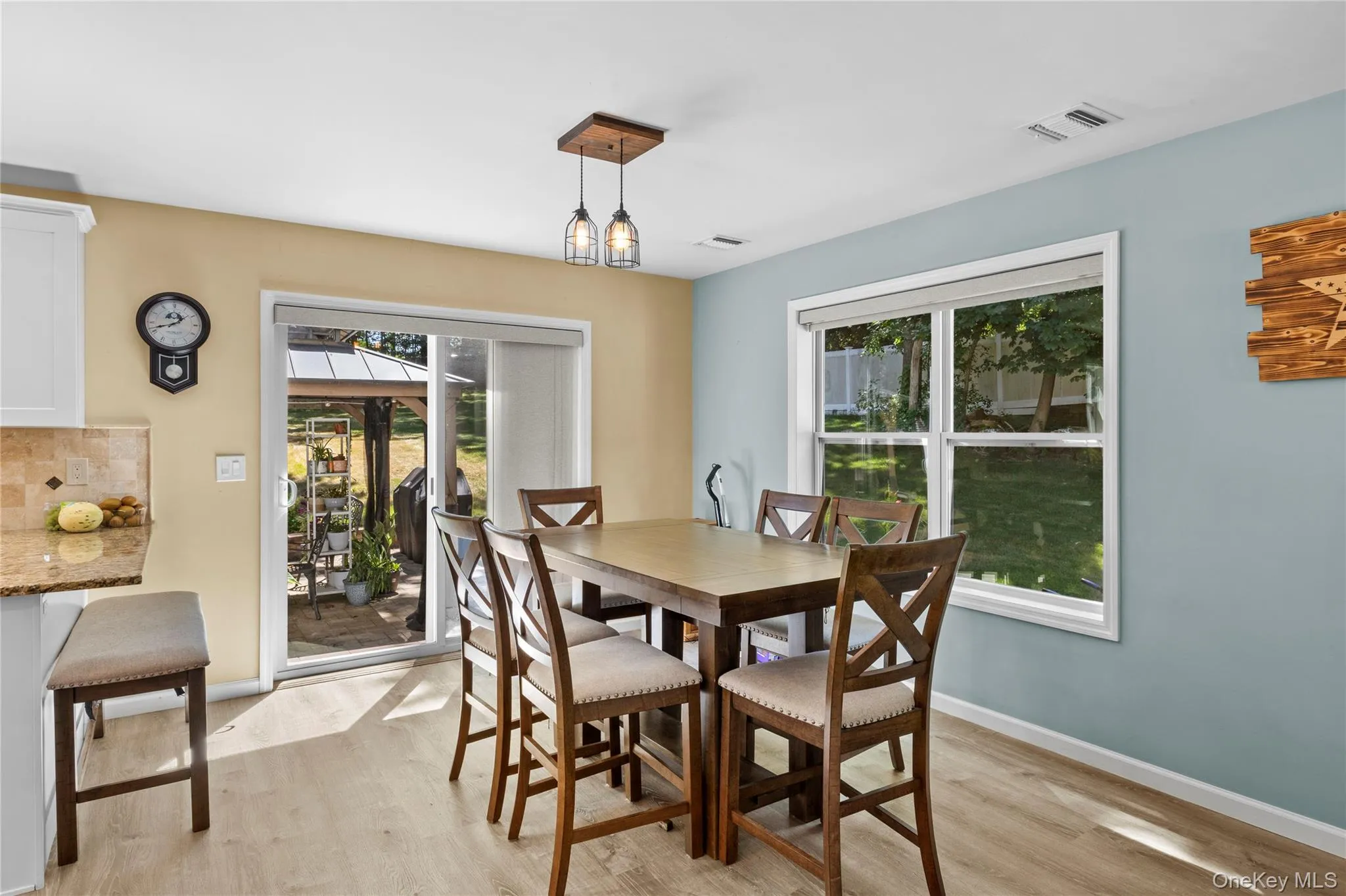 27 Cleveland Avenue, Brookhaven, NY, 4 Bedrooms Bedrooms, 6 Rooms Rooms,2 BathroomsBathrooms,Residential,For Rent,Cleveland,0,1016460 27 Cleveland Avenue, Brookhaven, NY, 4 Bedrooms Bedrooms, 6 Rooms Rooms,2 BathroomsBathrooms,Residential,For Rent,Cleveland,0,1016460