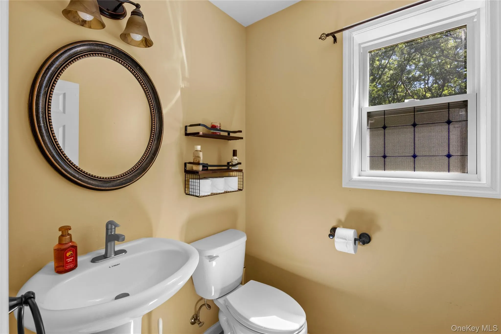27 Cleveland Avenue, Brookhaven, NY, 4 Bedrooms Bedrooms, 6 Rooms Rooms,2 BathroomsBathrooms,Residential,For Rent,Cleveland,0,1016460 27 Cleveland Avenue, Brookhaven, NY, 4 Bedrooms Bedrooms, 6 Rooms Rooms,2 BathroomsBathrooms,Residential,For Rent,Cleveland,0,1016460