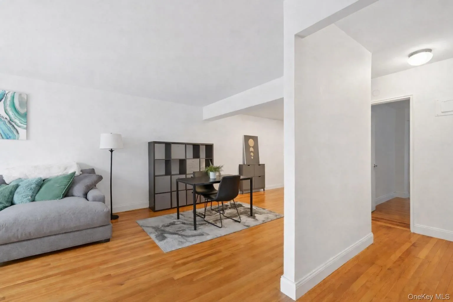 30 Broadway, White Plains, NY, 2 Bedrooms Bedrooms, 5 Rooms Rooms,1 BathroomBathrooms,Residential,For Rent,Broadway,0,1016463 30 Broadway, White Plains, NY, 2 Bedrooms Bedrooms, 5 Rooms Rooms,1 BathroomBathrooms,Residential,For Rent,Broadway,0,1016463