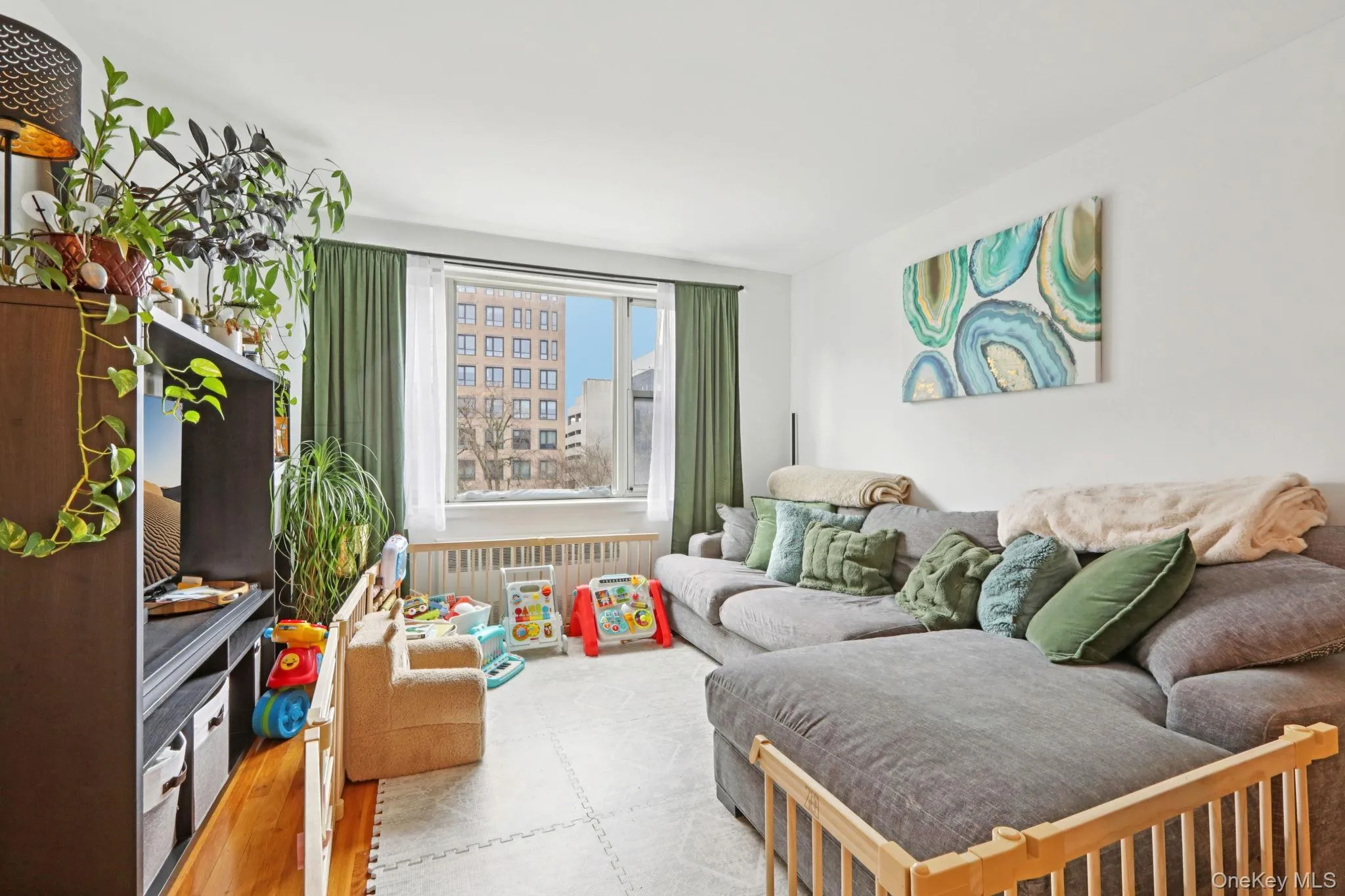30 Broadway, White Plains, NY, 2 Bedrooms Bedrooms, 5 Rooms Rooms,1 BathroomBathrooms,Residential,For Rent,Broadway,0,1016463 30 Broadway, White Plains, NY, 2 Bedrooms Bedrooms, 5 Rooms Rooms,1 BathroomBathrooms,Residential,For Rent,Broadway,0,1016463