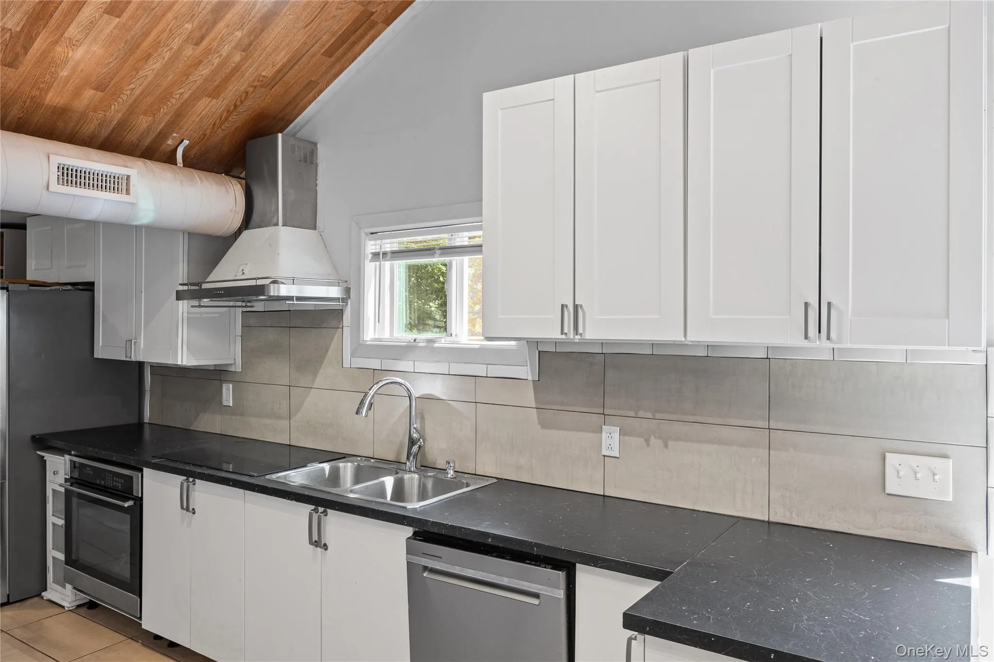 3 Laurel Road, Brookhaven, NY, 3 Bedrooms Bedrooms, 6 Rooms Rooms,2 BathroomsBathrooms,Residential,For Rent,Laurel,0,1016464 3 Laurel Road, Brookhaven, NY, 3 Bedrooms Bedrooms, 6 Rooms Rooms,2 BathroomsBathrooms,Residential,For Rent,Laurel,0,1016464