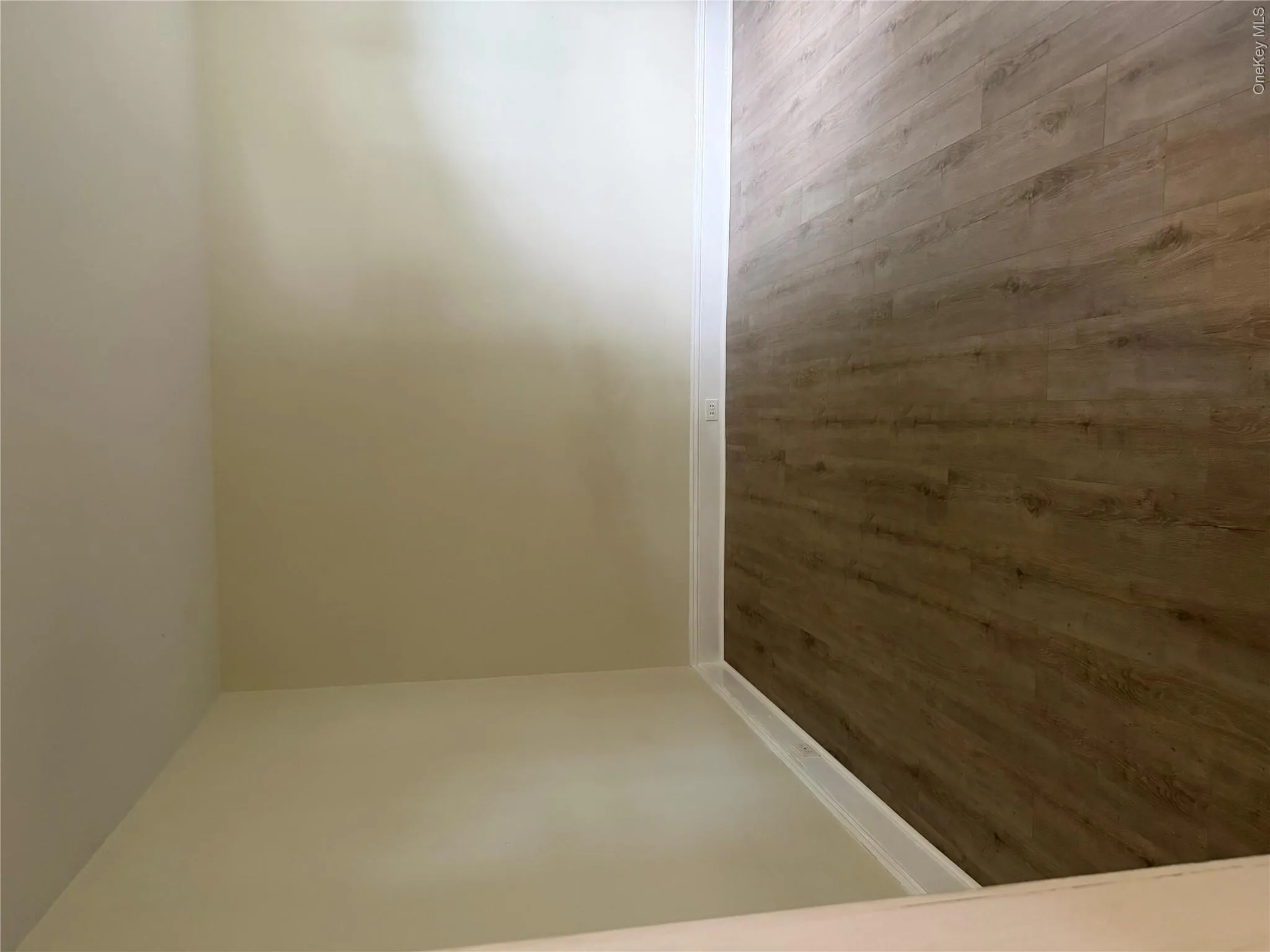 7 Chestnut Street, Hempstead, NY, 2 Bedrooms Bedrooms, 6 Rooms Rooms,1 BathroomBathrooms,Residential Lease,For Rent,Chestnut,0,1016465 7 Chestnut Street, Hempstead, NY, 2 Bedrooms Bedrooms, 6 Rooms Rooms,1 BathroomBathrooms,Residential Lease,For Rent,Chestnut,0,1016465