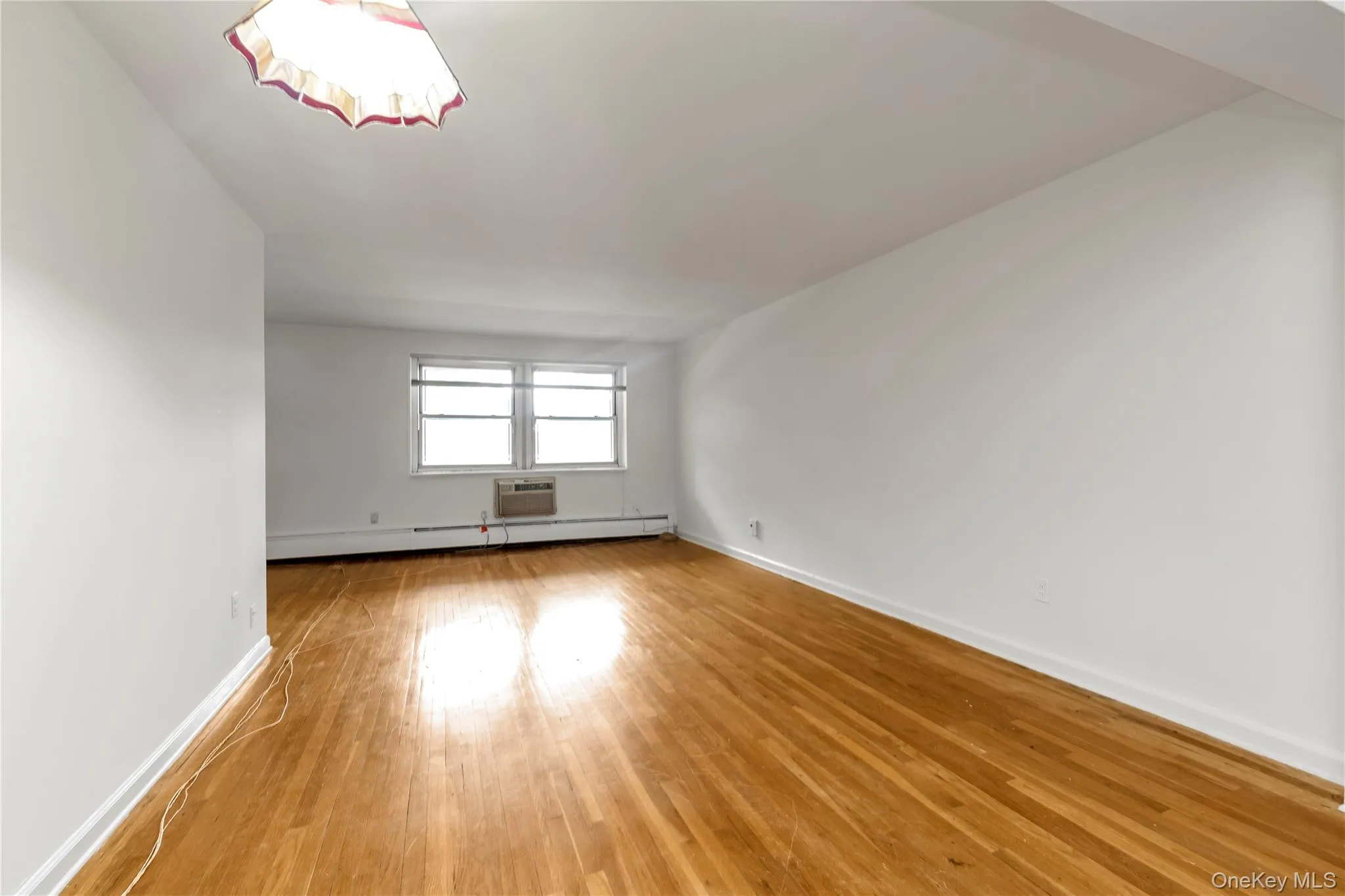 Large Living Room with Hardwood Floors Large Living Room with Hardwood Floors