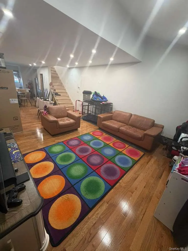 9508 Linden Boulevard, New York, NY, 3 Bedrooms Bedrooms, 7 Rooms Rooms,2 BathroomsBathrooms,Residential,For Rent,Linden,0,1016470 9508 Linden Boulevard, New York, NY, 3 Bedrooms Bedrooms, 7 Rooms Rooms,2 BathroomsBathrooms,Residential,For Rent,Linden,0,1016470