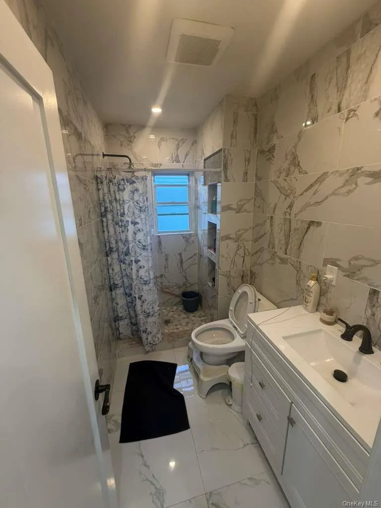 9508 Linden Boulevard, New York, NY, 3 Bedrooms Bedrooms, 7 Rooms Rooms,2 BathroomsBathrooms,Residential,For Rent,Linden,0,1016470 9508 Linden Boulevard, New York, NY, 3 Bedrooms Bedrooms, 7 Rooms Rooms,2 BathroomsBathrooms,Residential,For Rent,Linden,0,1016470