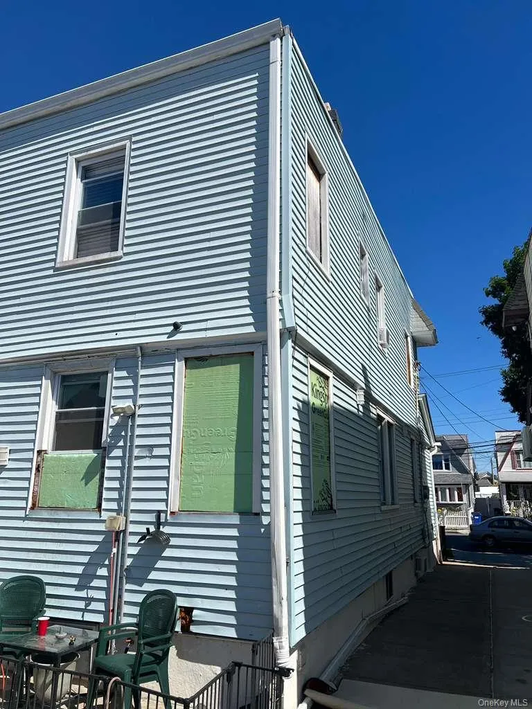 9508 Linden Boulevard, New York, NY, 3 Bedrooms Bedrooms, 7 Rooms Rooms,2 BathroomsBathrooms,Residential,For Rent,Linden,0,1016470 9508 Linden Boulevard, New York, NY, 3 Bedrooms Bedrooms, 7 Rooms Rooms,2 BathroomsBathrooms,Residential,For Rent,Linden,0,1016470