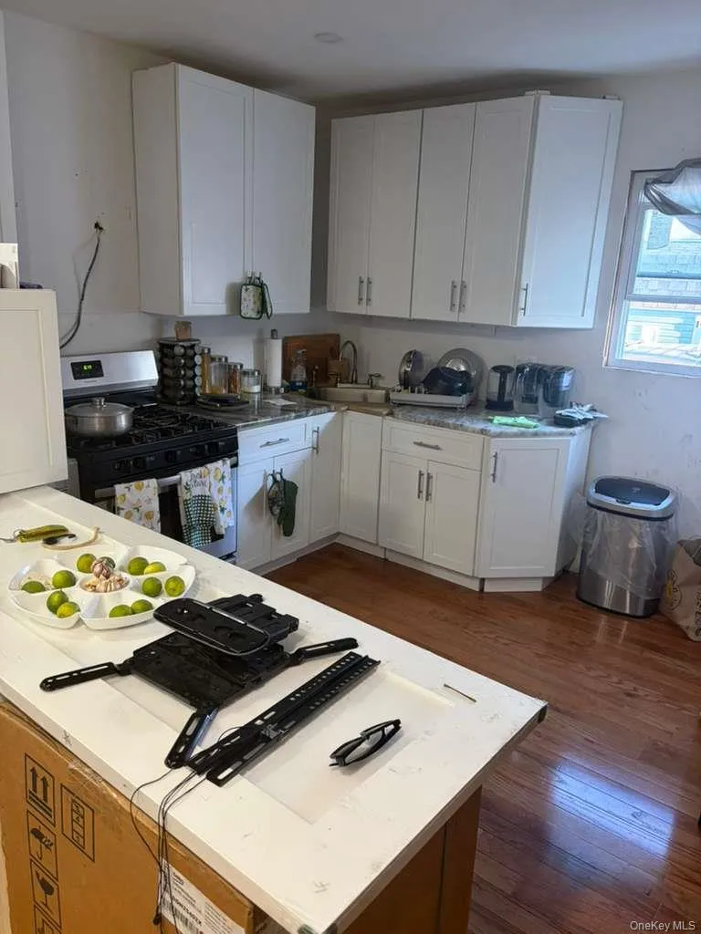 9508 Linden Boulevard, New York, NY, 3 Bedrooms Bedrooms, 7 Rooms Rooms,2 BathroomsBathrooms,Residential,For Rent,Linden,0,1016470 9508 Linden Boulevard, New York, NY, 3 Bedrooms Bedrooms, 7 Rooms Rooms,2 BathroomsBathrooms,Residential,For Rent,Linden,0,1016470
