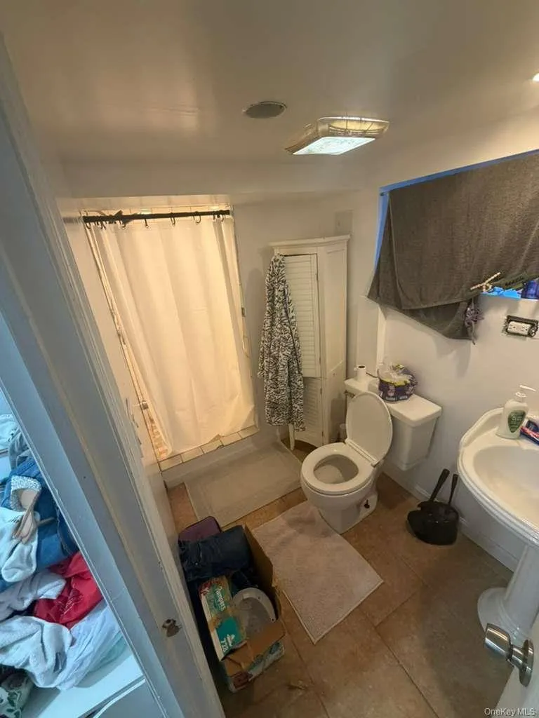 9508 Linden Boulevard, New York, NY, 3 Bedrooms Bedrooms, 7 Rooms Rooms,2 BathroomsBathrooms,Residential,For Rent,Linden,0,1016470 9508 Linden Boulevard, New York, NY, 3 Bedrooms Bedrooms, 7 Rooms Rooms,2 BathroomsBathrooms,Residential,For Rent,Linden,0,1016470