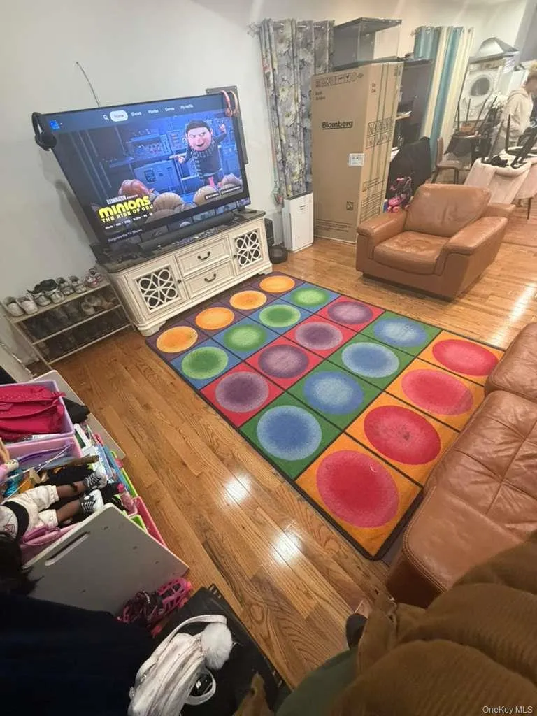 9508 Linden Boulevard, New York, NY, 3 Bedrooms Bedrooms, 7 Rooms Rooms,2 BathroomsBathrooms,Residential,For Rent,Linden,0,1016470 9508 Linden Boulevard, New York, NY, 3 Bedrooms Bedrooms, 7 Rooms Rooms,2 BathroomsBathrooms,Residential,For Rent,Linden,0,1016470